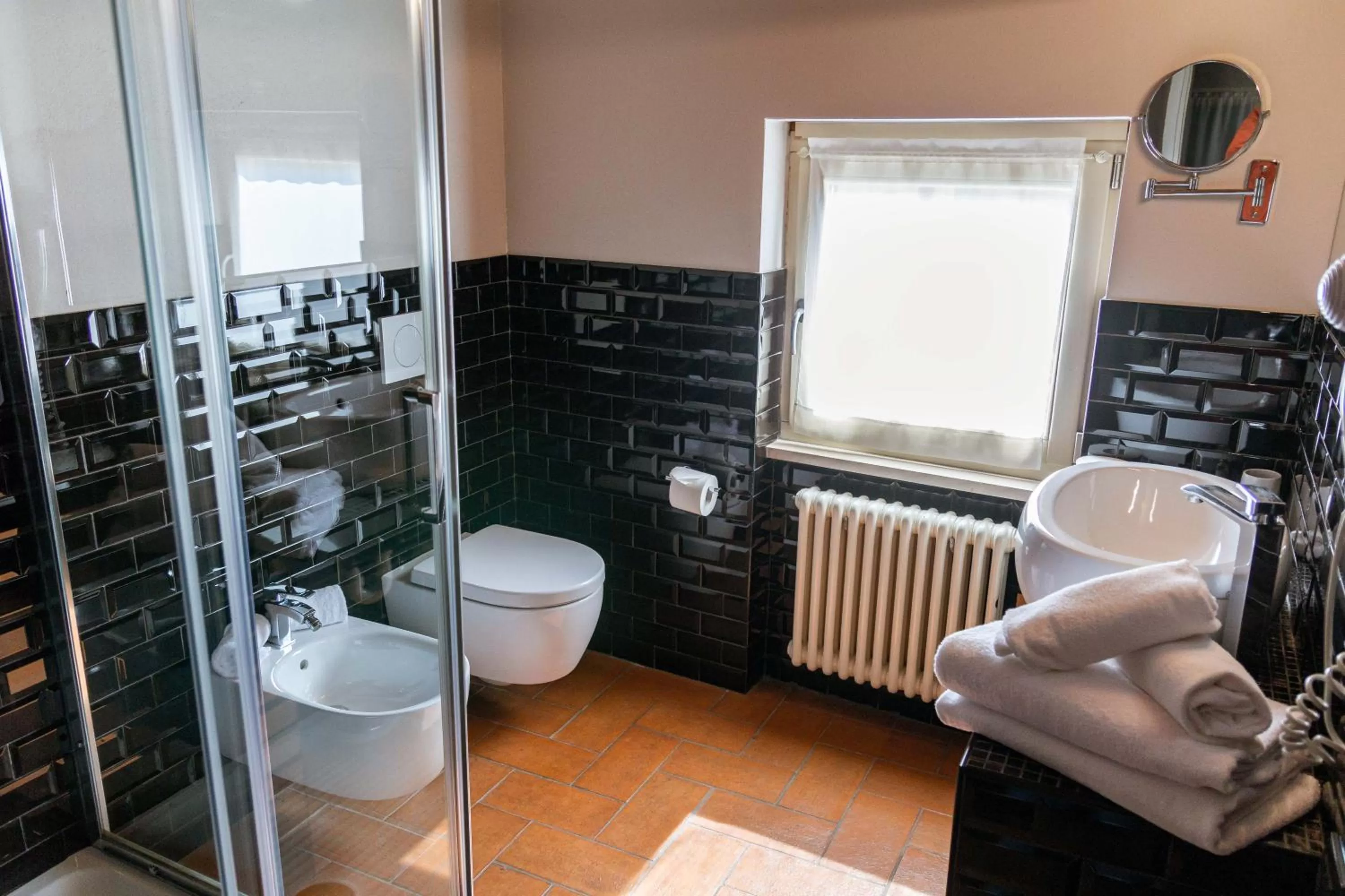 Bathroom in Classique