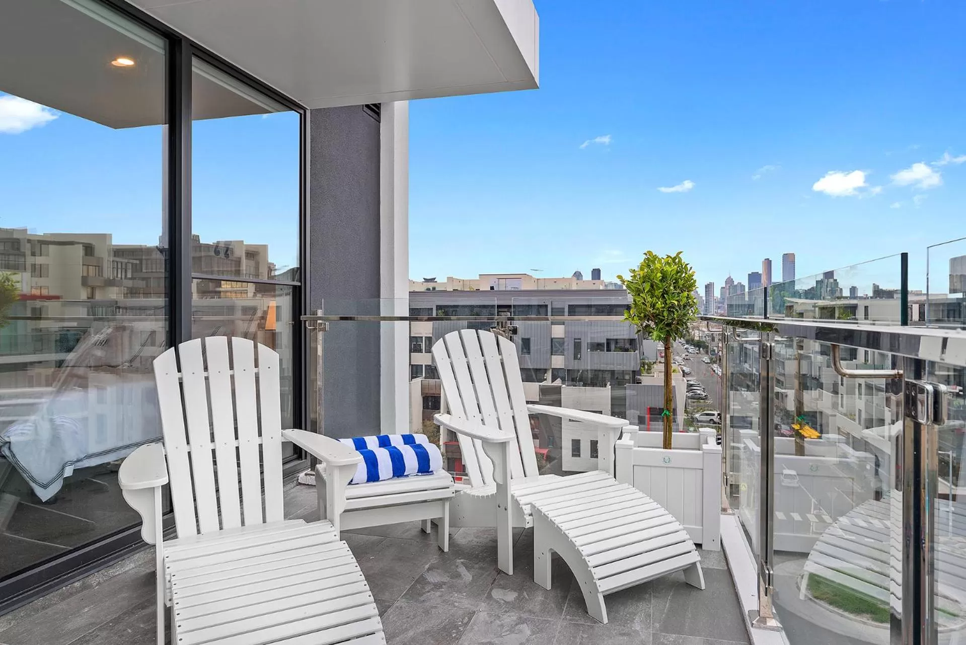 Balcony/Terrace in The Hamptons Apartments - Port Melbourne
