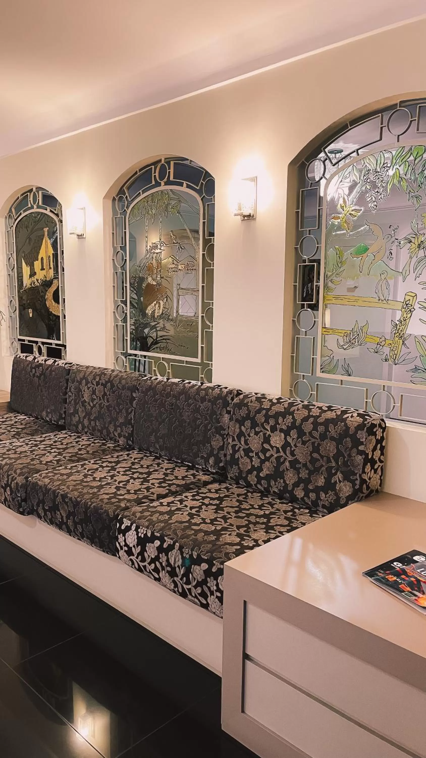 Communal lounge/ TV room in Verde Vale Hotel