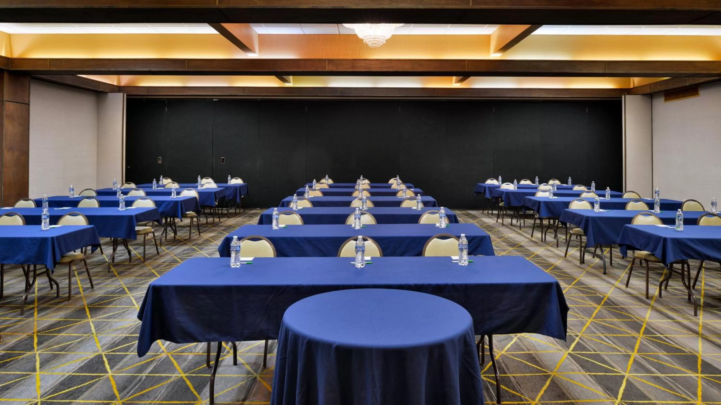 Meeting/conference room in Holiday Inn Great Falls-Convention Center by IHG