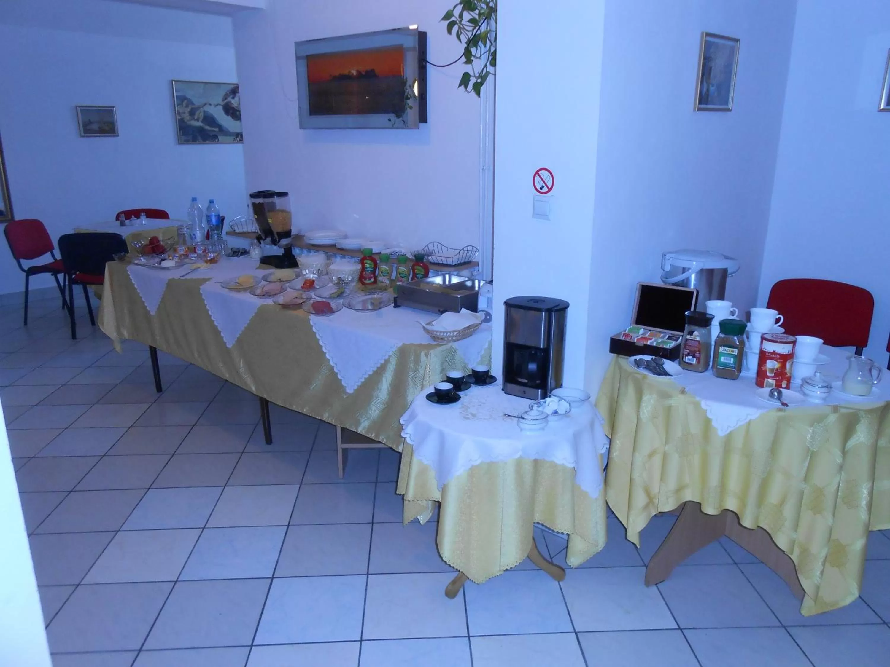 Food and drinks, Restaurant/Places to Eat in Hotel As