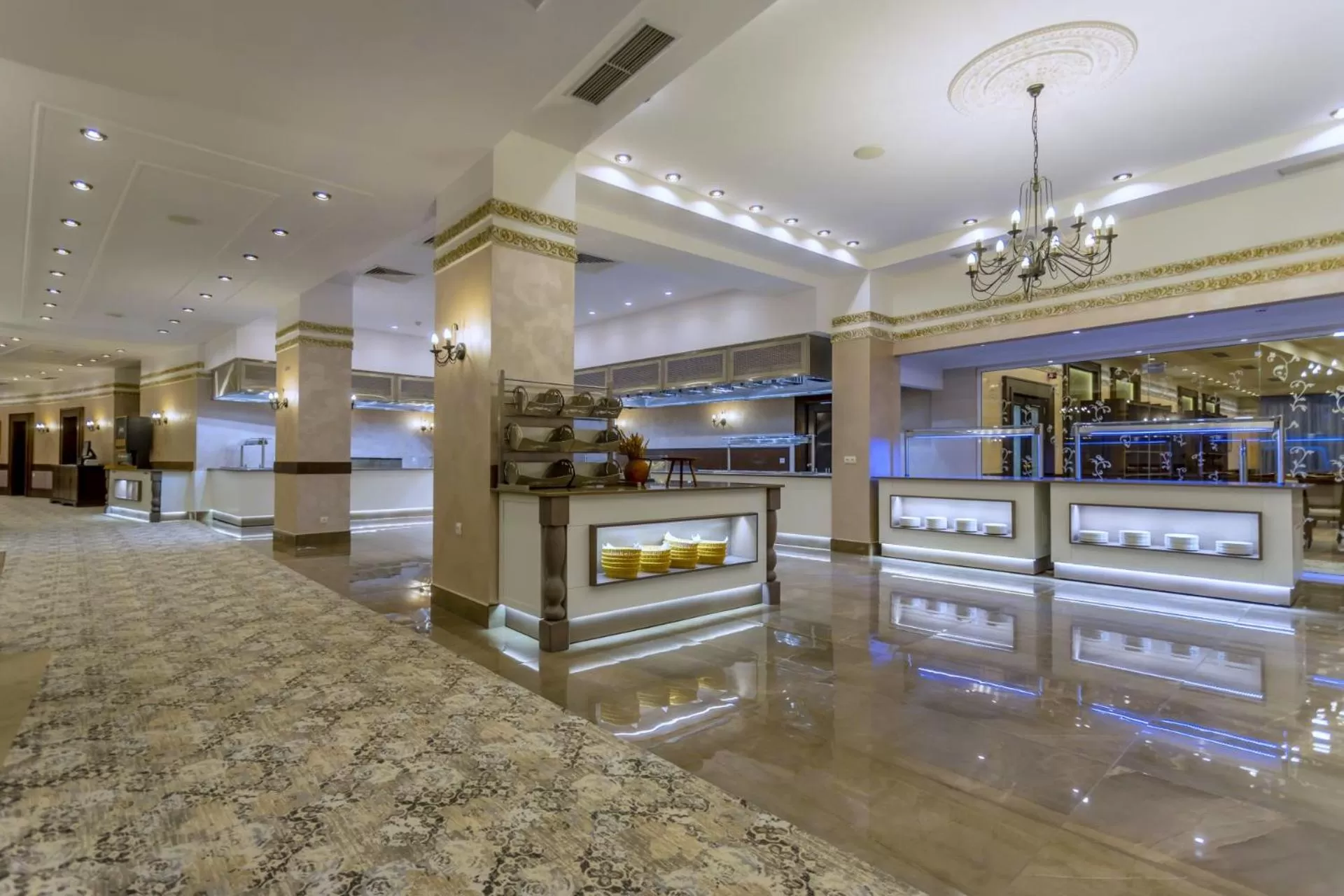 Restaurant/places to eat in Grand Hotel Pomorie - Medical spa