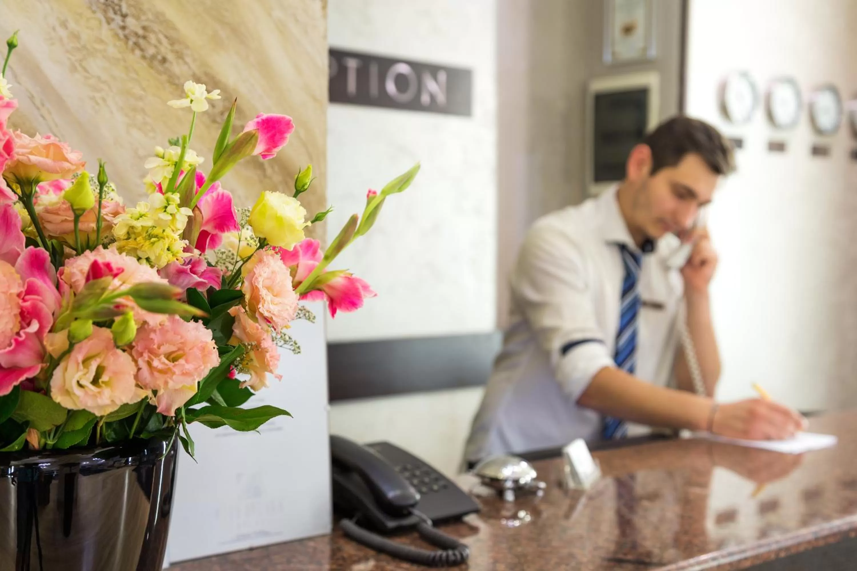 Lobby or reception in City Avenue Hotel