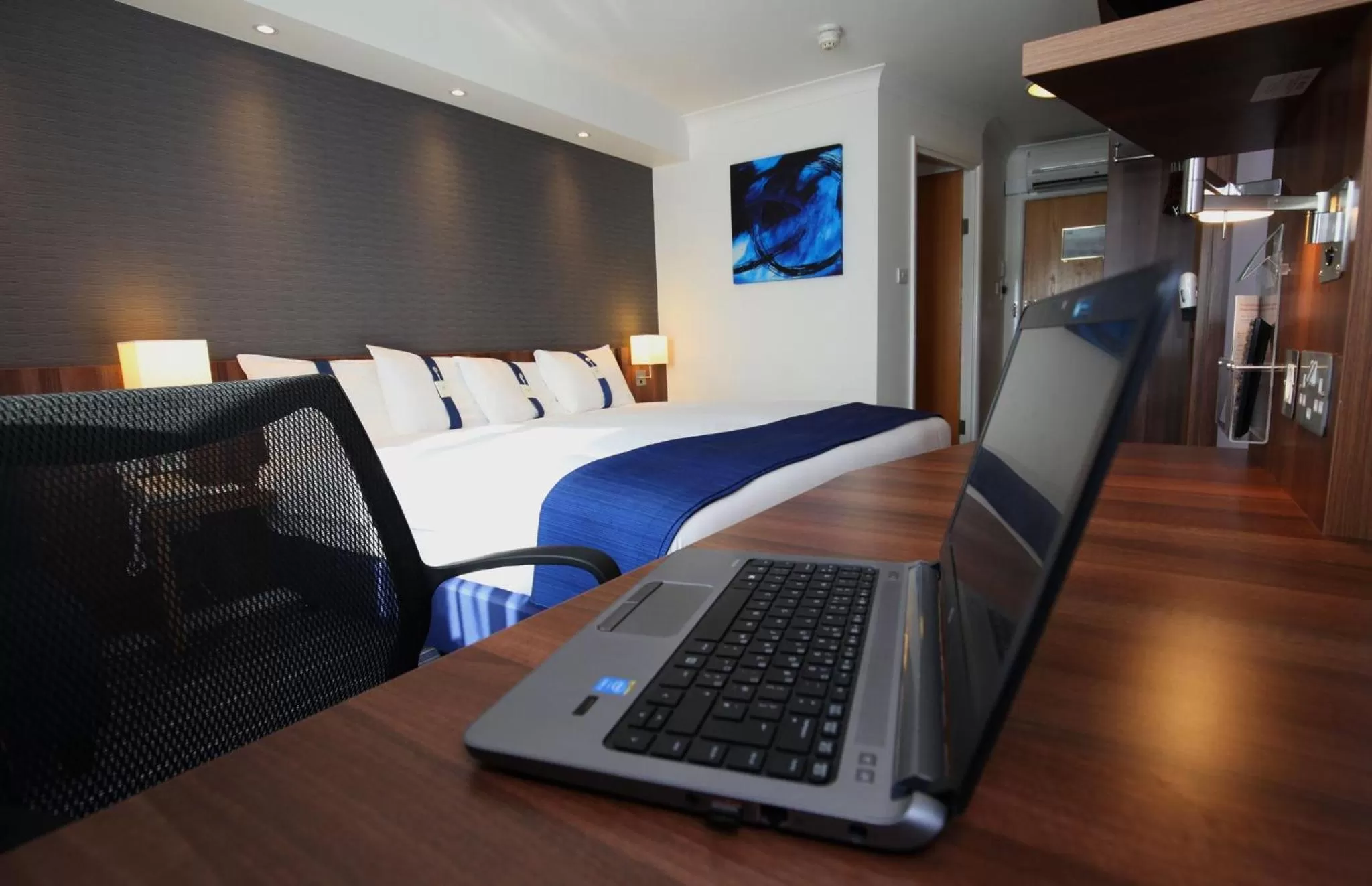 Photo of the whole room, Bed in Holiday Inn Express York by IHG