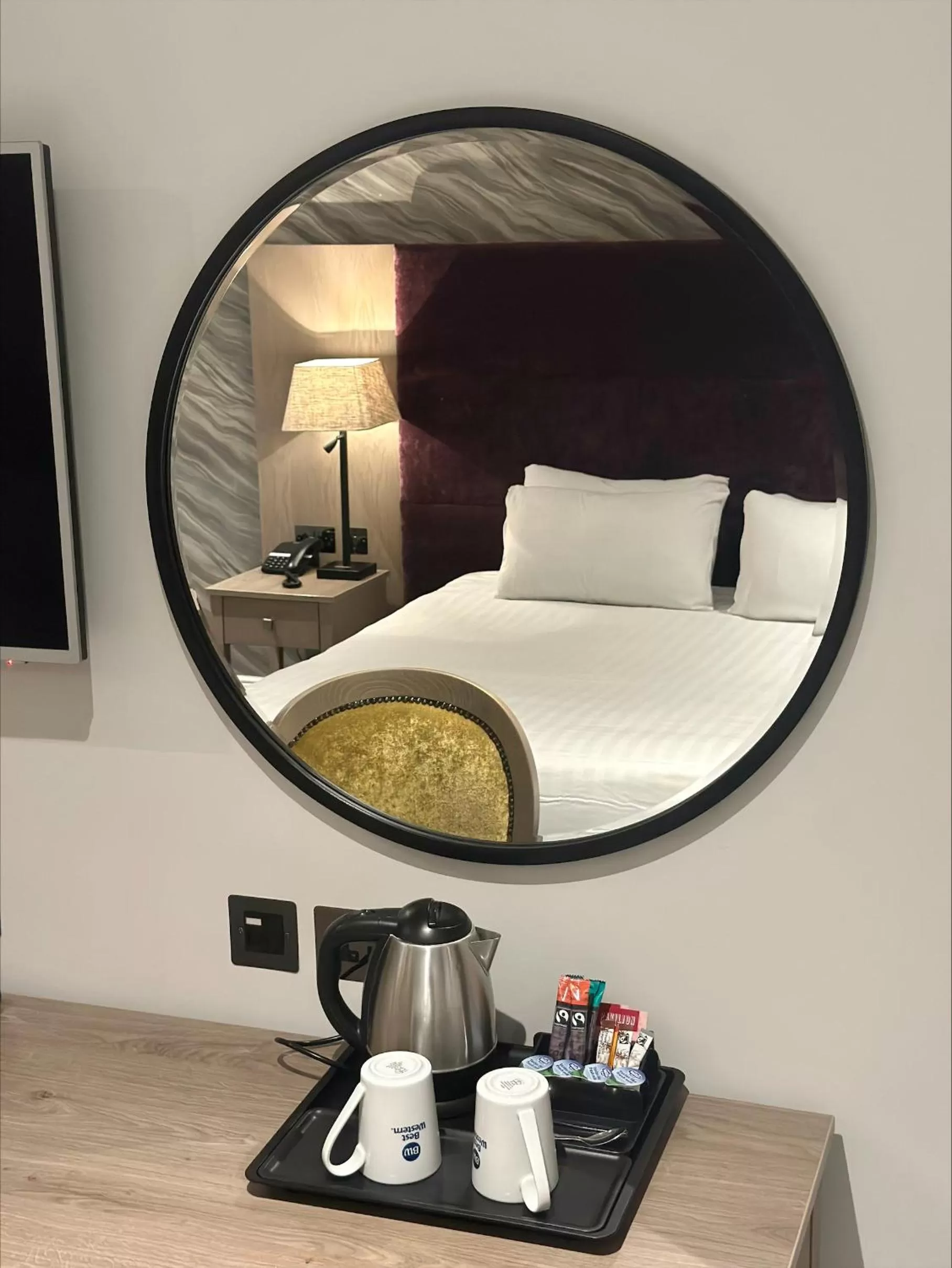 Bed in Best Western Abbots Barton Hotel