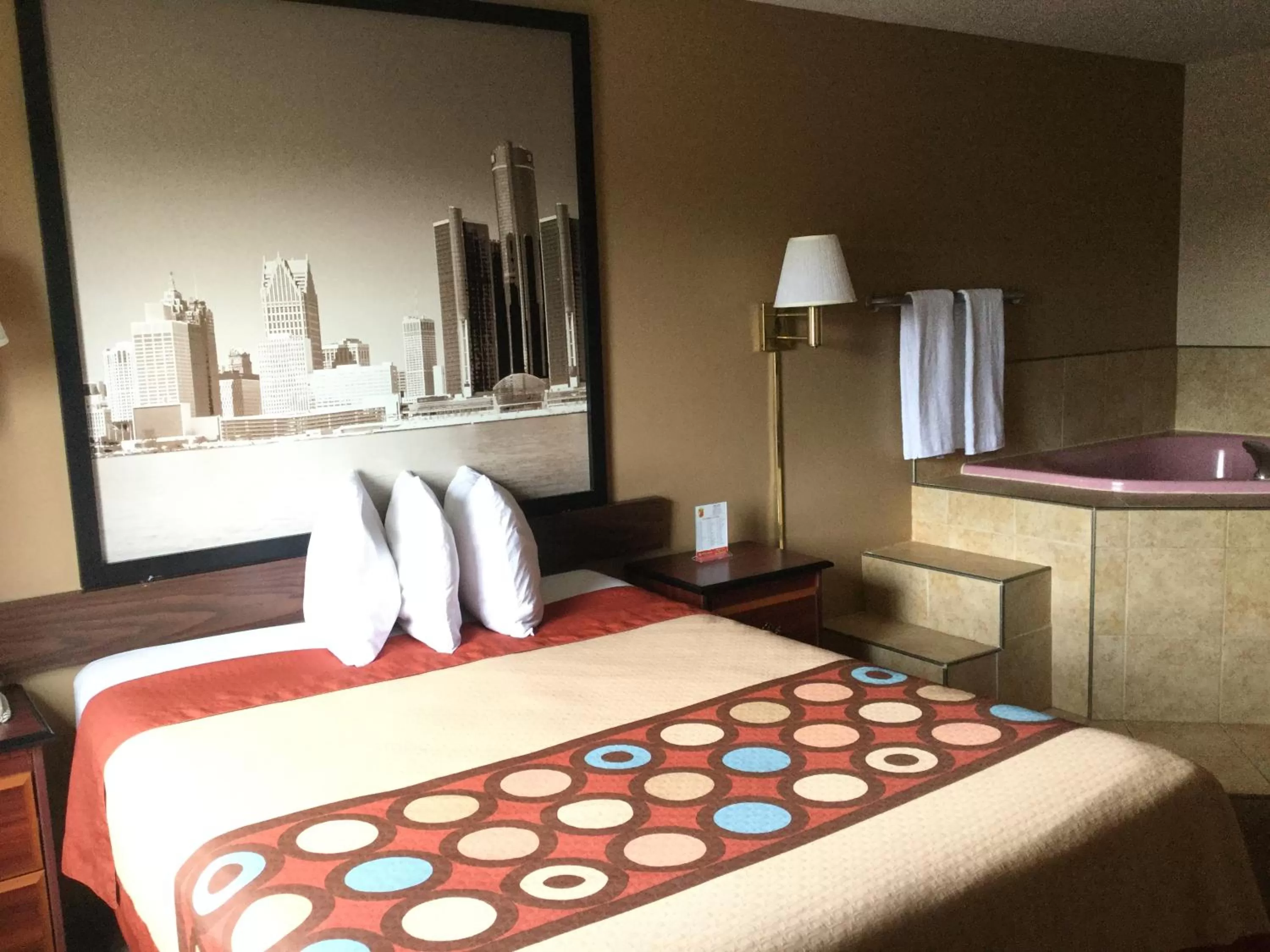 Photo of the whole room, Bed in Super 8 by Wyndham Imlay City