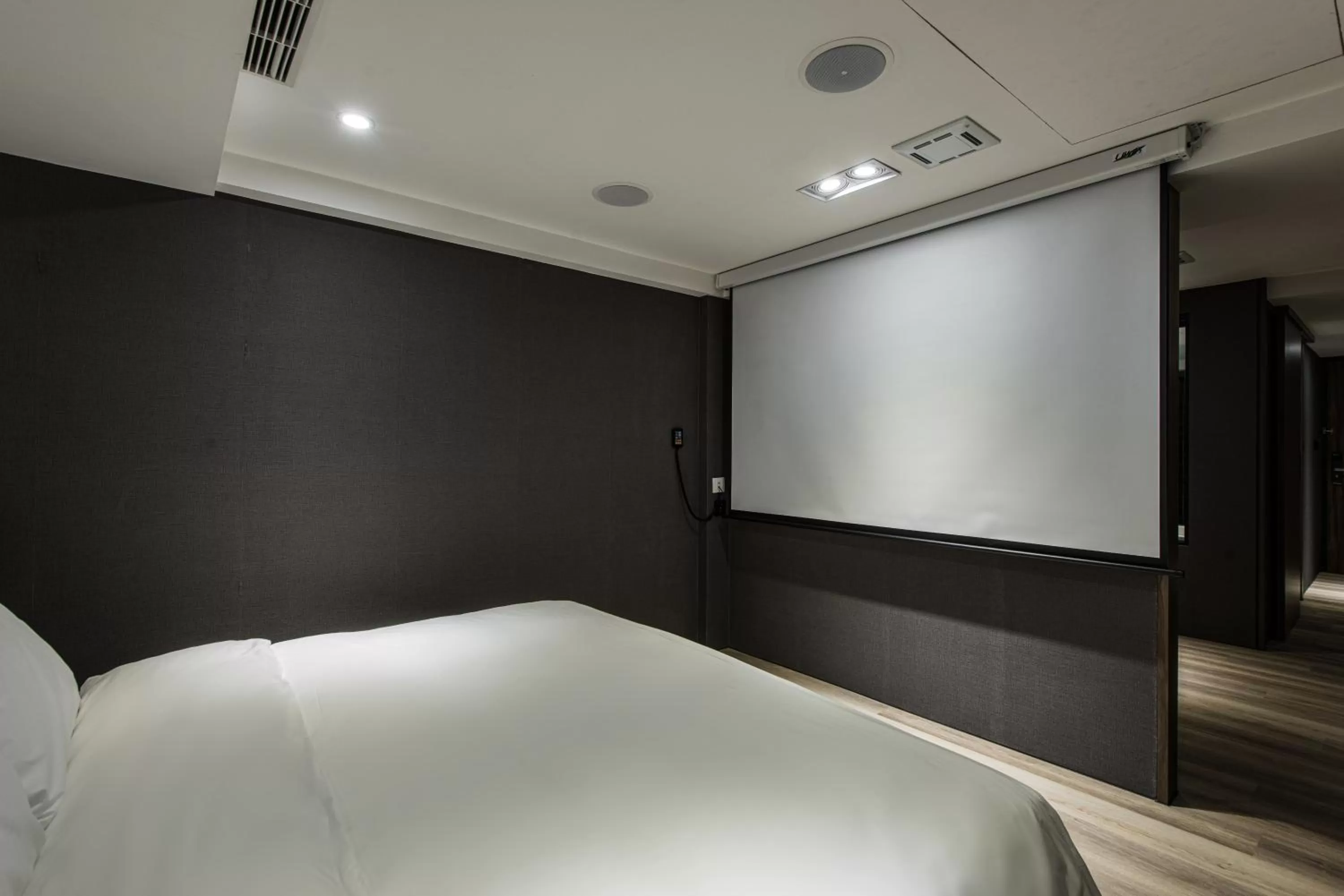 Bed in Autumn Willow Hotel