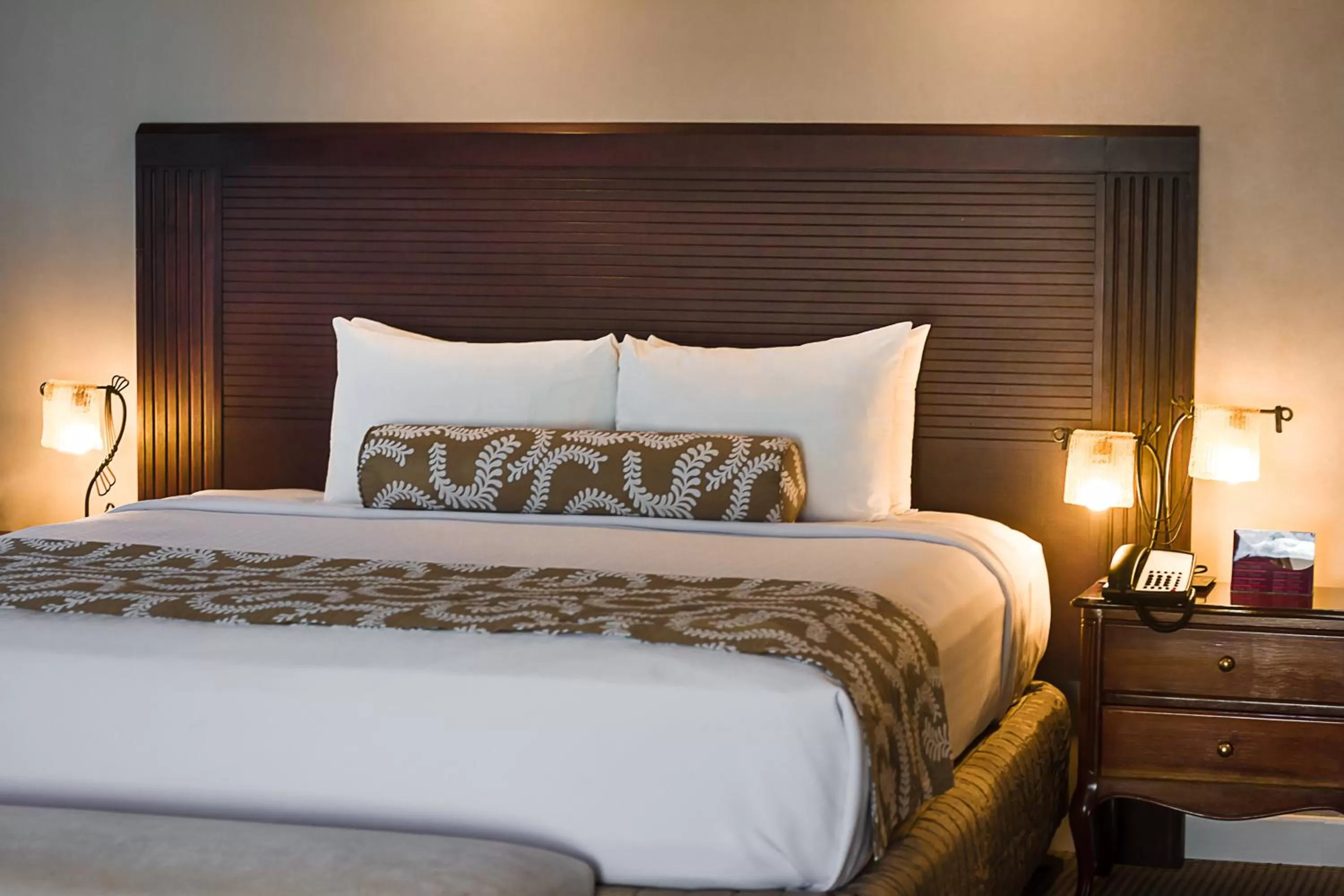 Bedroom, Bed in Crowne Plaza Managua by IHG