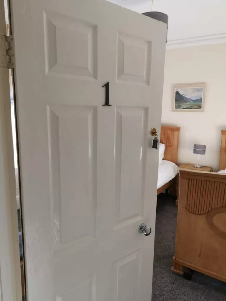 Bathroom in Mairs Bed and Breakfast.