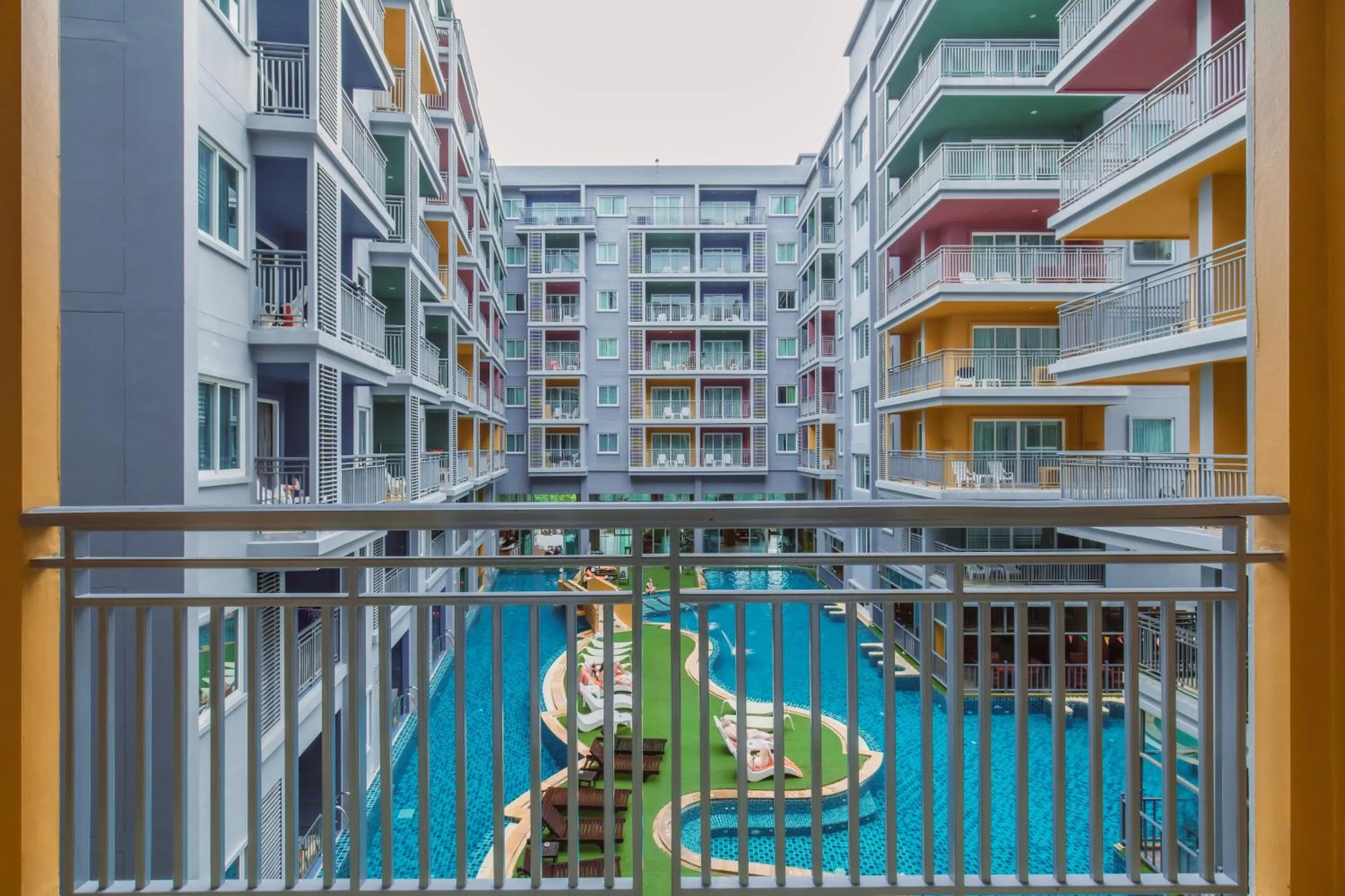 Property building in Elite Suites Patong