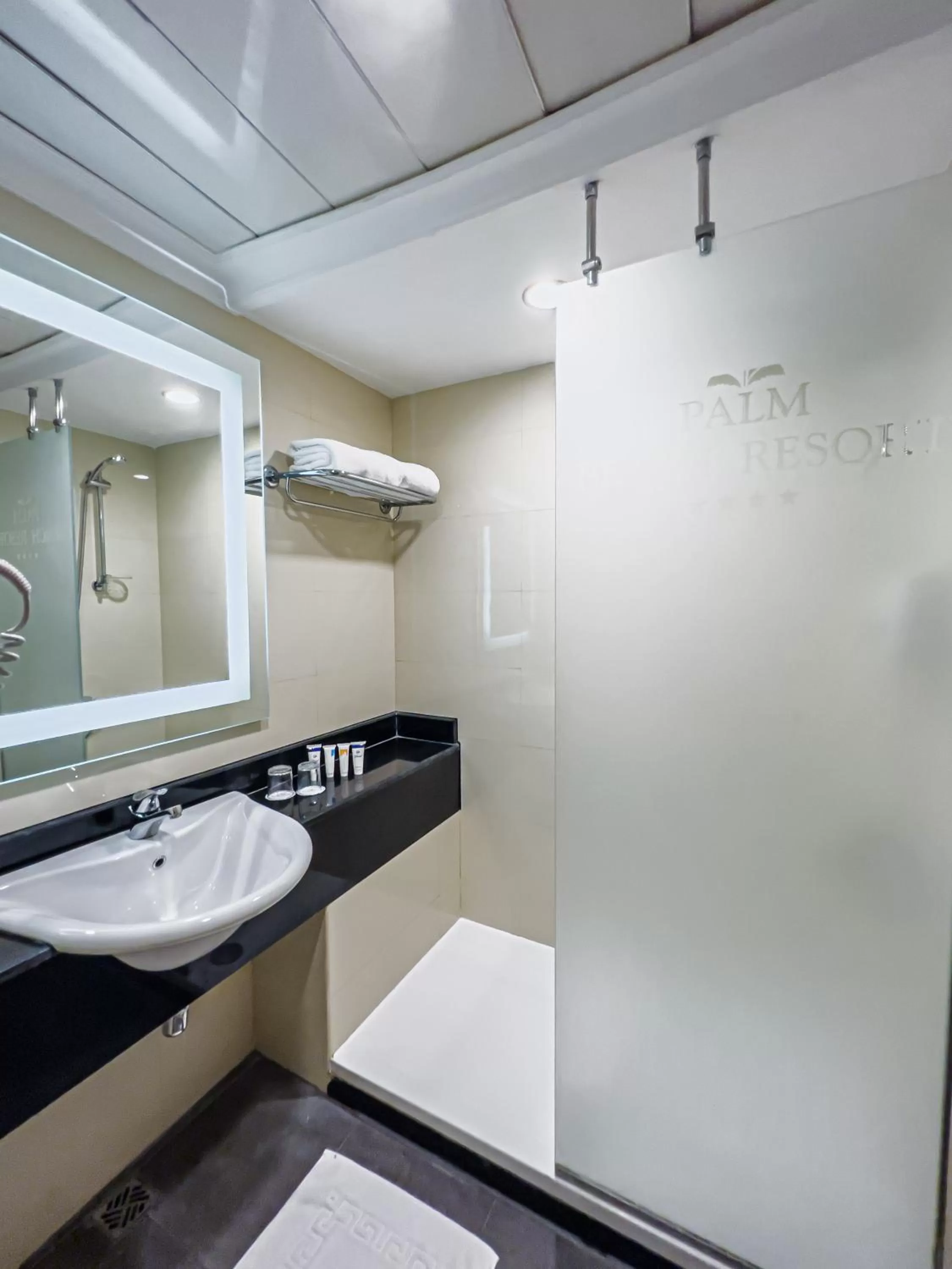 Palm Beach Resort Families and Couples only