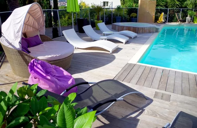 Swimming pool in B&B Val D'azur