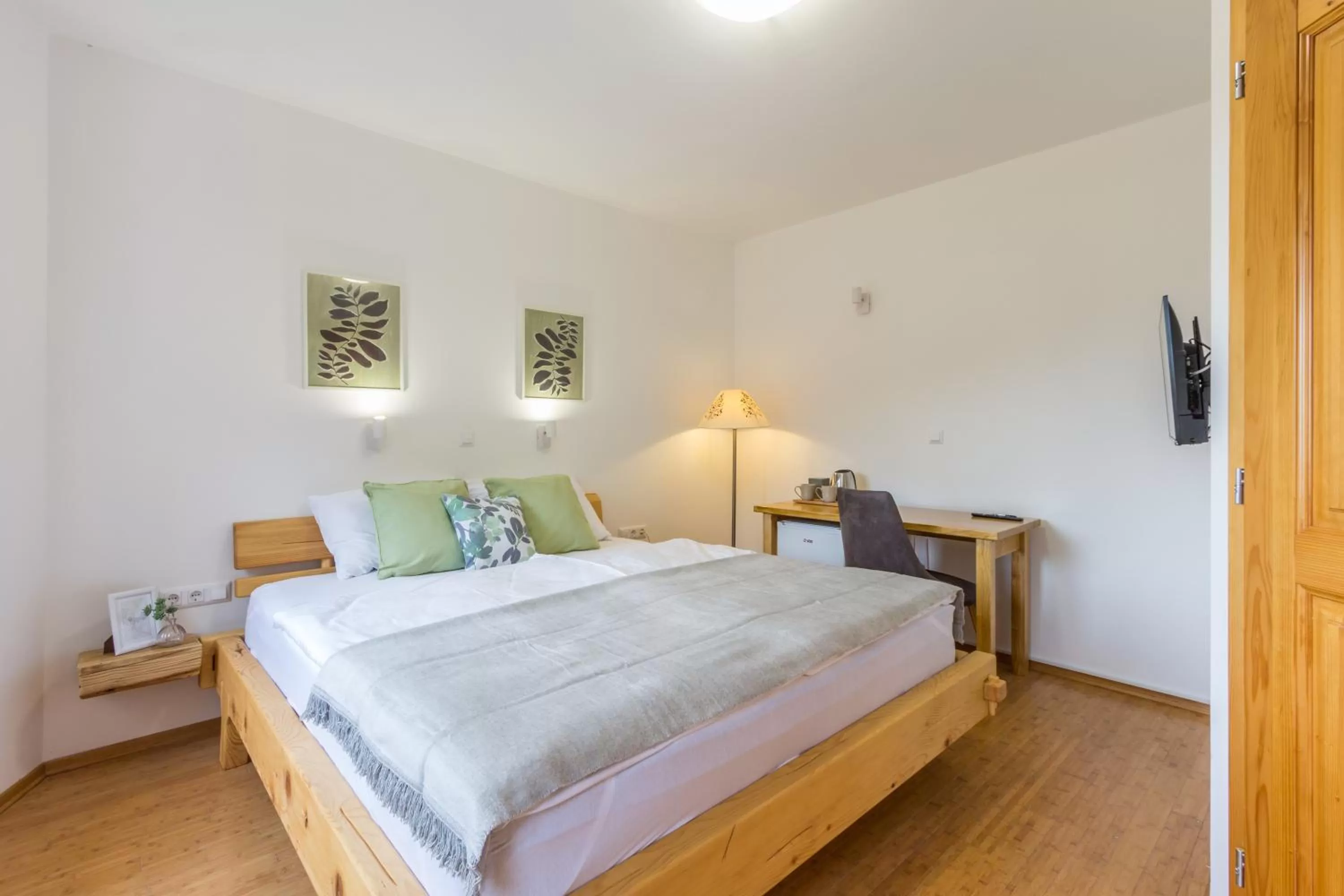 Superior Double Room - single occupancy in Vilaraj