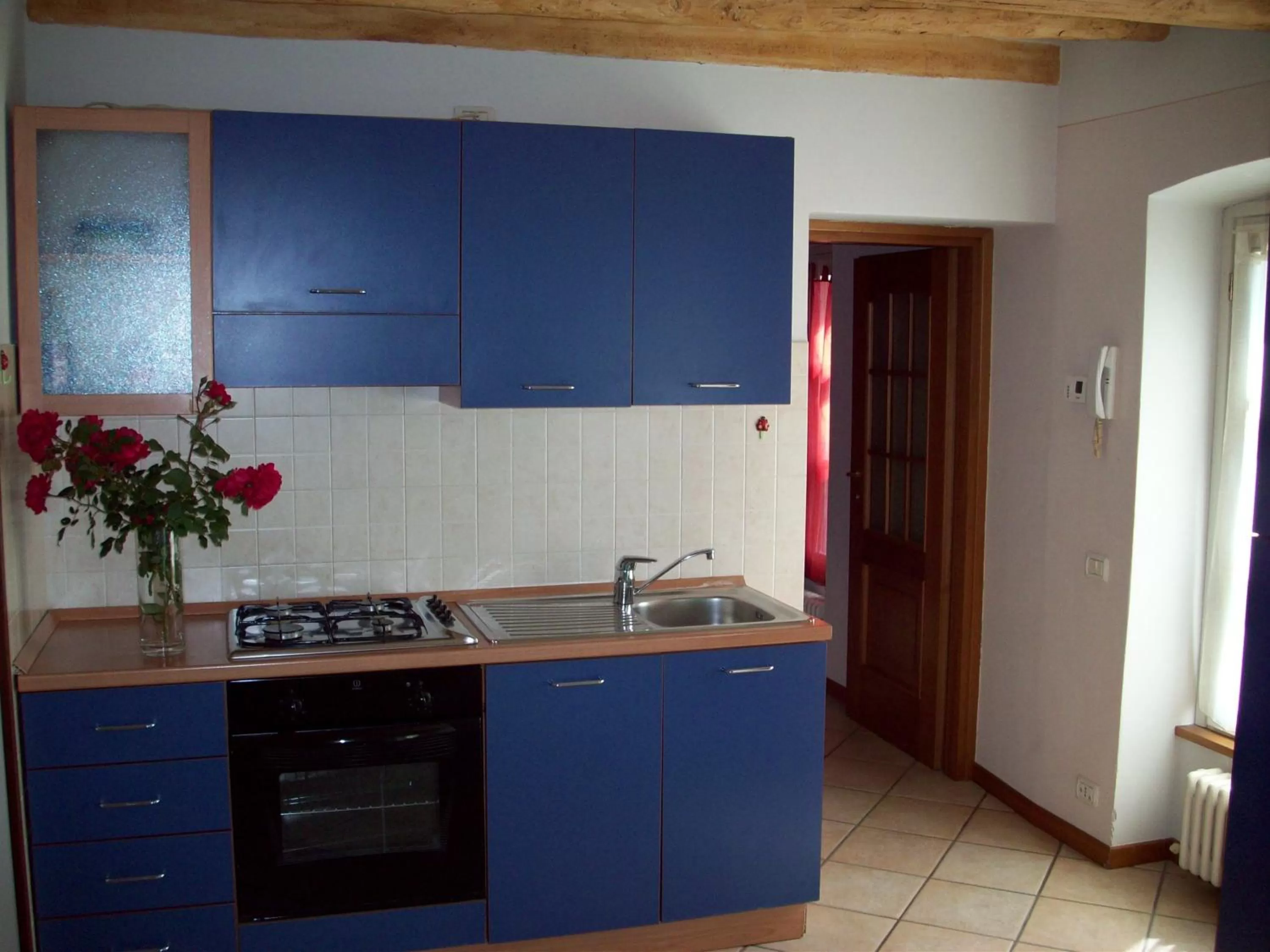 Kitchen or kitchenette in Zaffiro Blu Airport