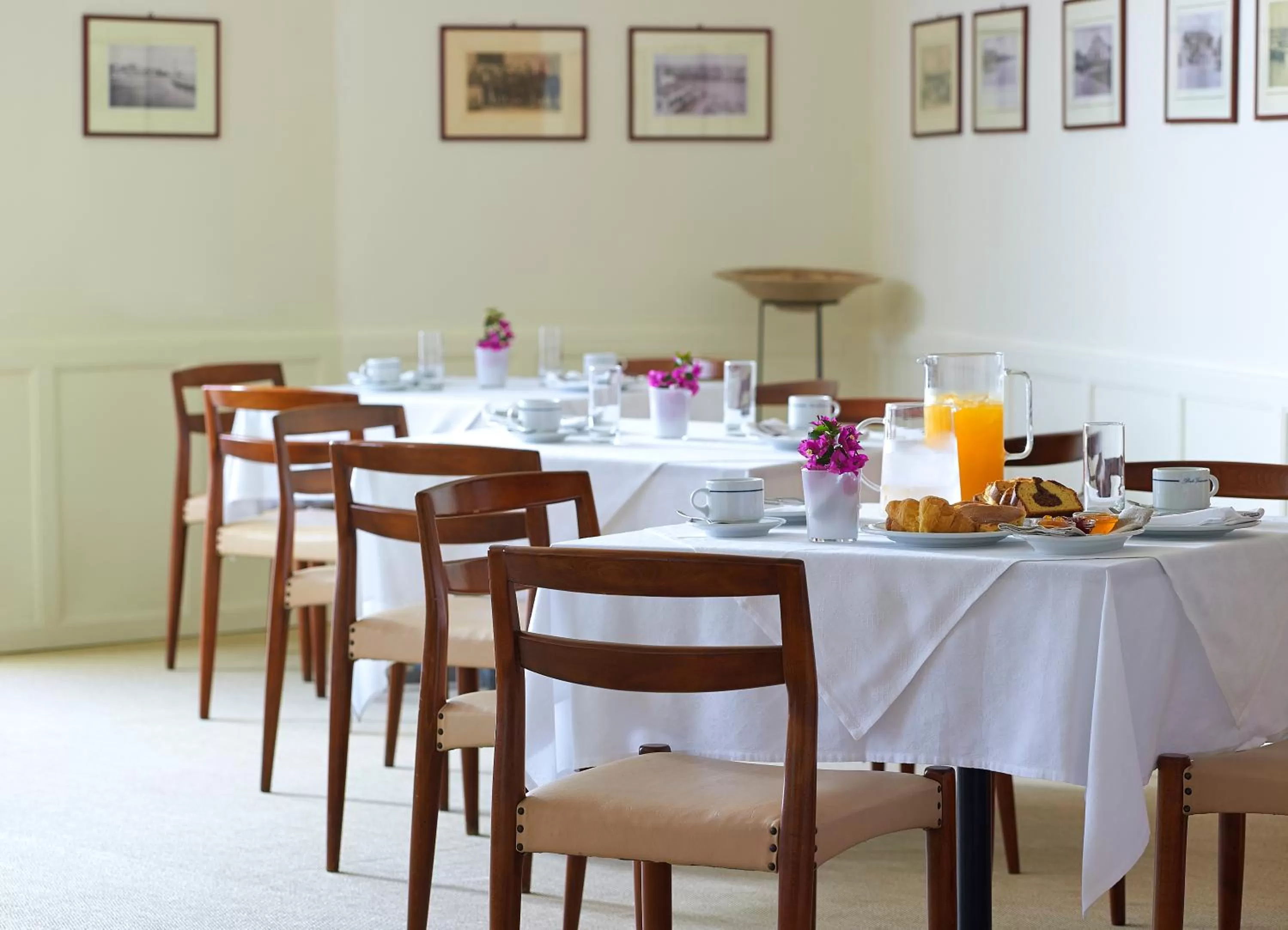 Restaurant/places to eat in Porto Veneziano Hotel