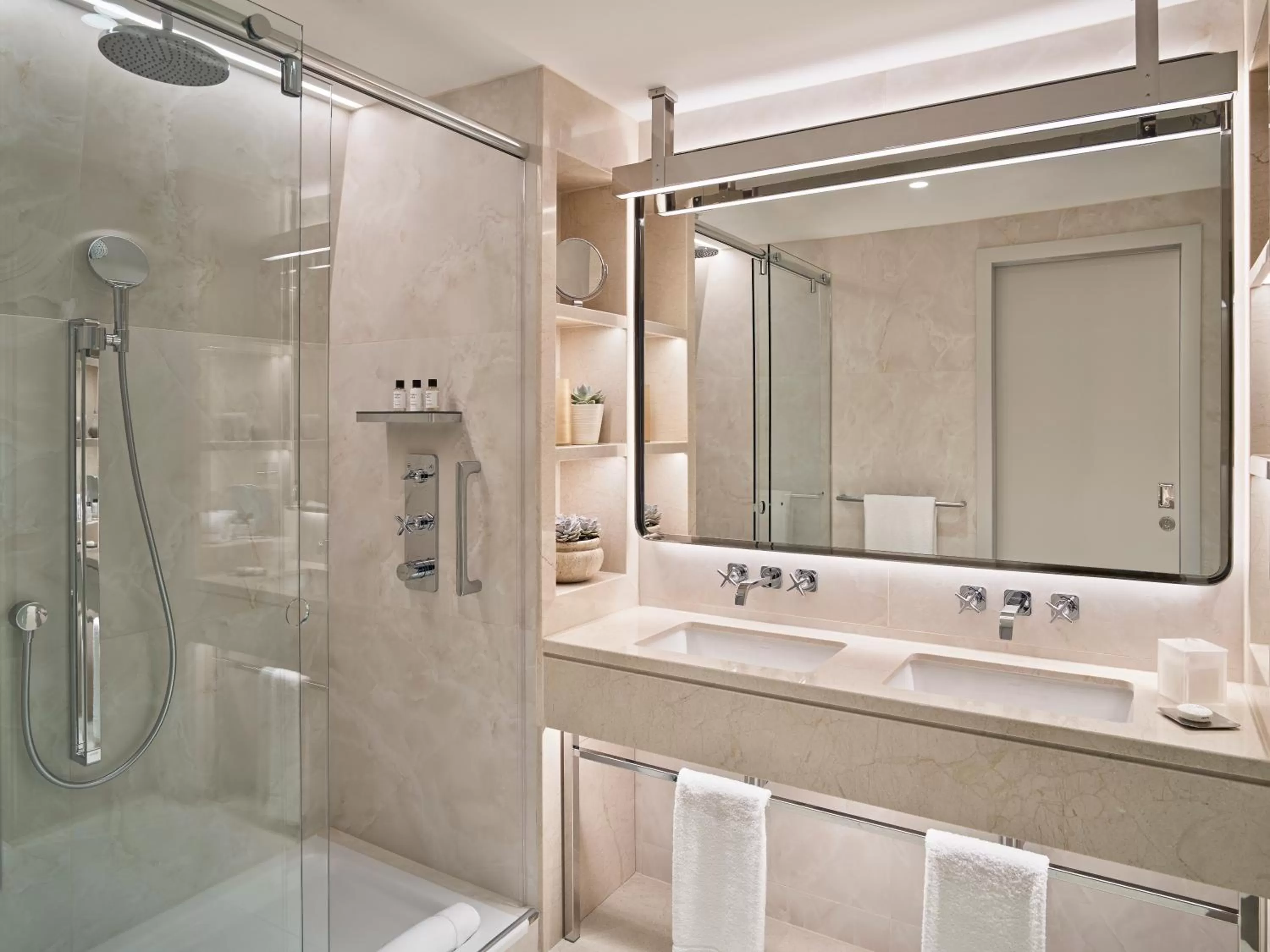 Shower in One Aldwych