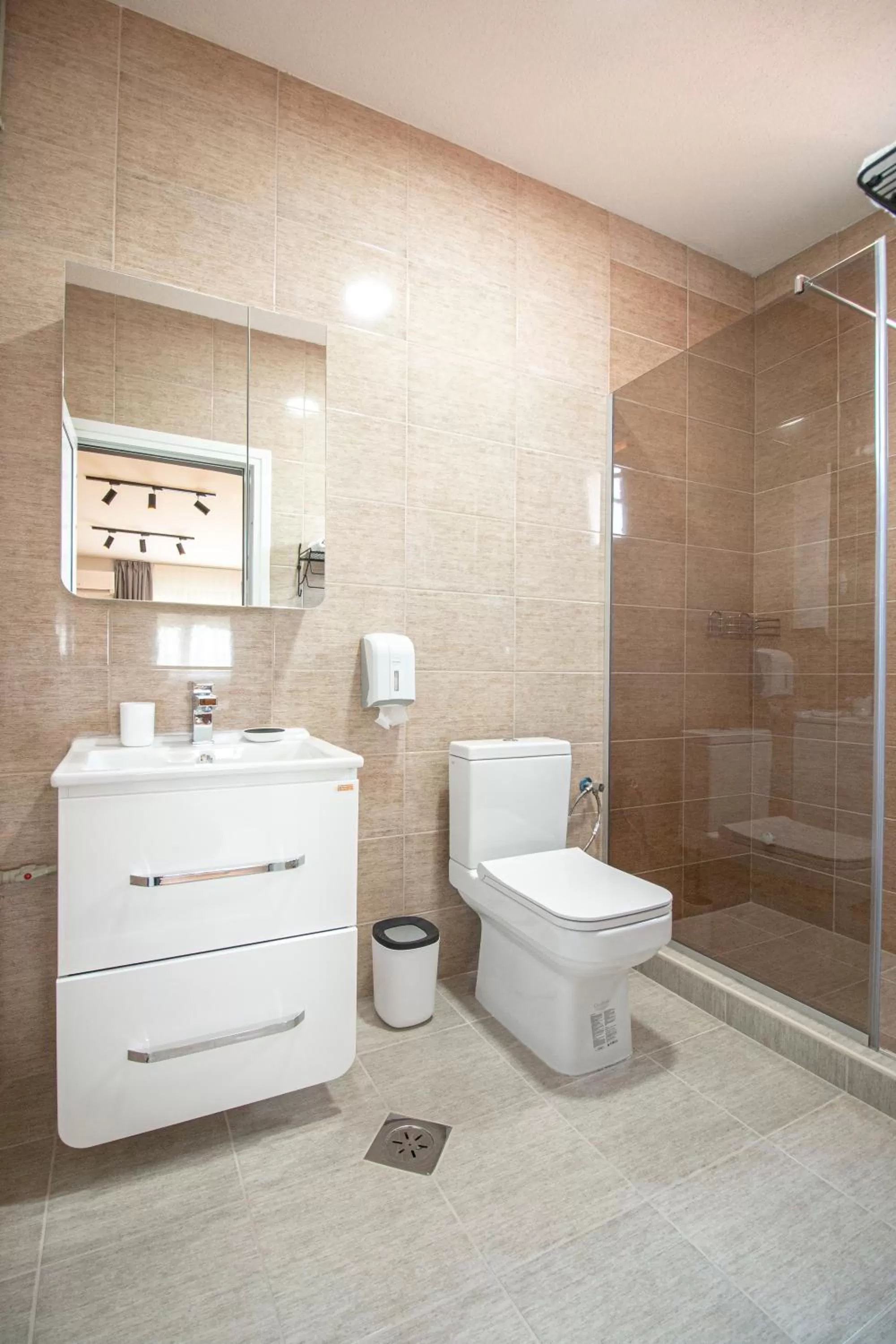 Bathroom in OASIS Apartments