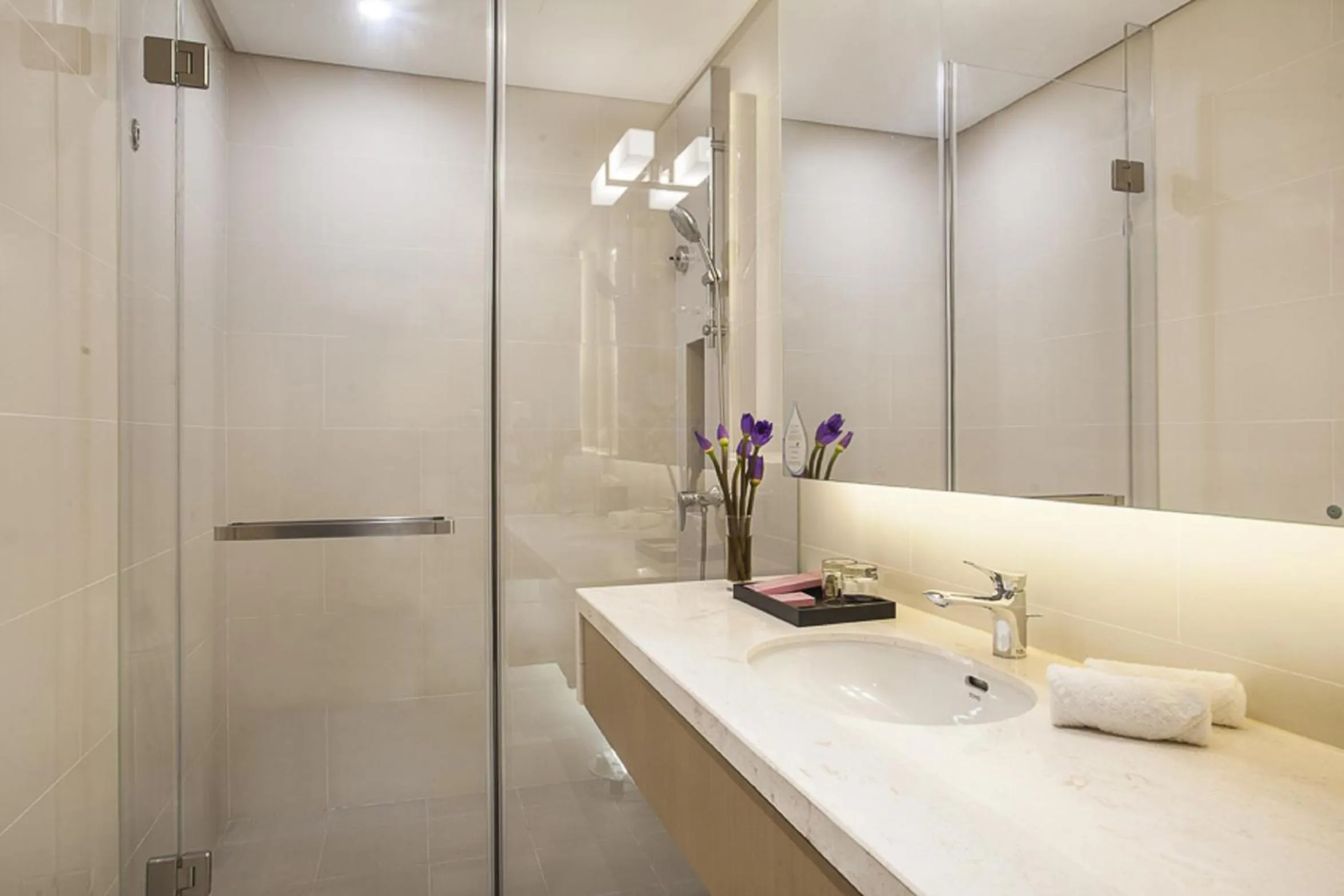Shower, Bathroom in Citadines Intime City Hangzhou
