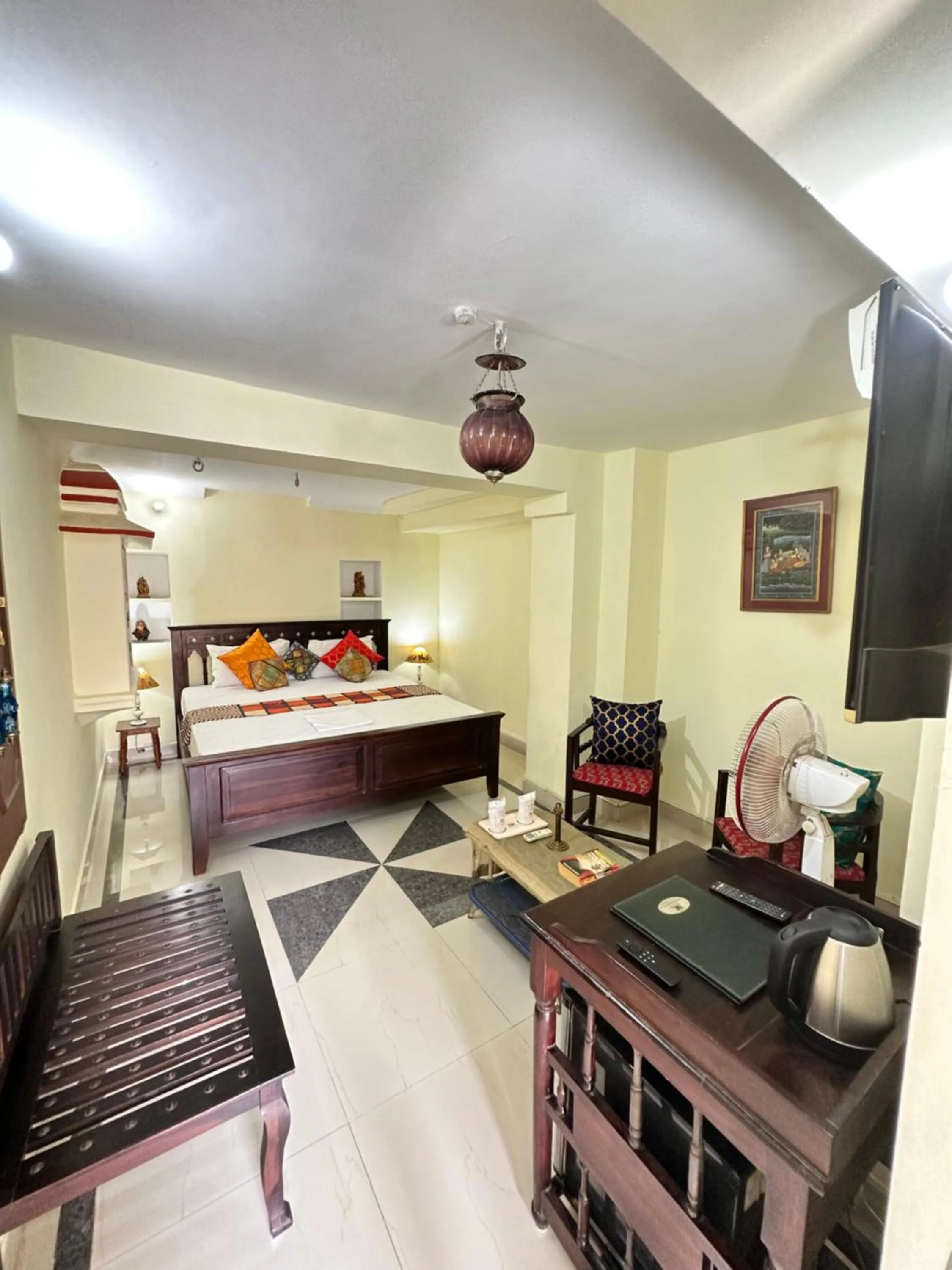 Rawla Mrignayani Palace