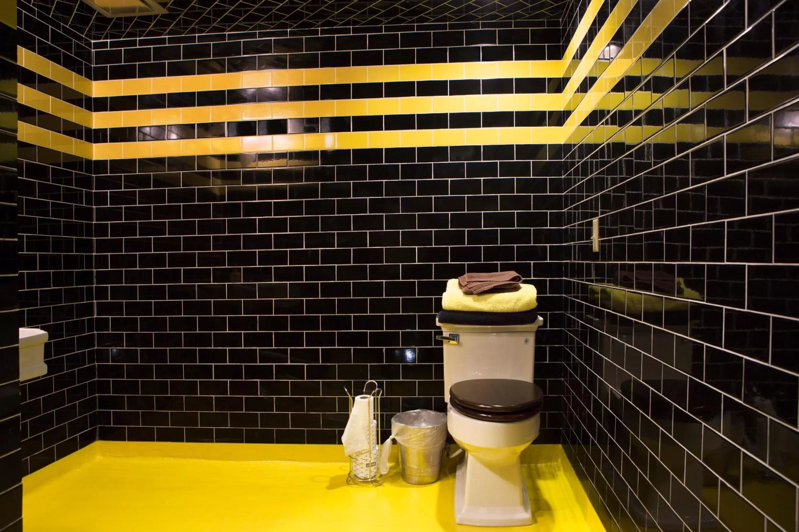 Hicksville Pines Chalets & Motel