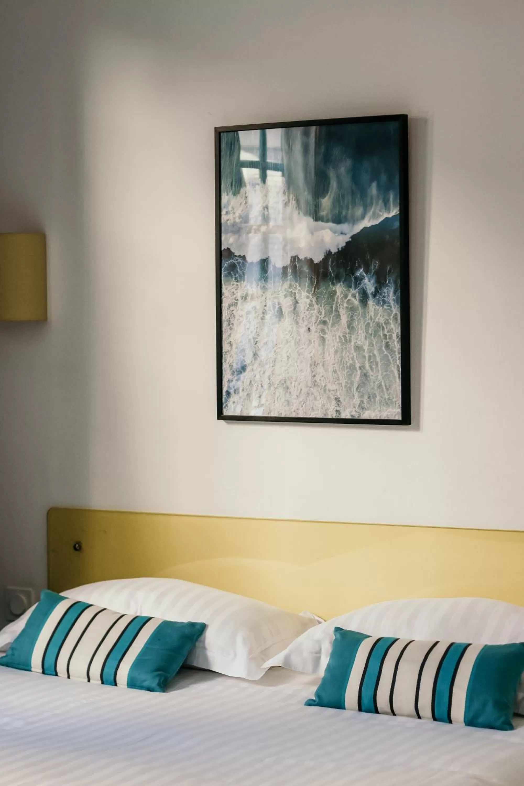 Bed in Hotel Le Port Neuf