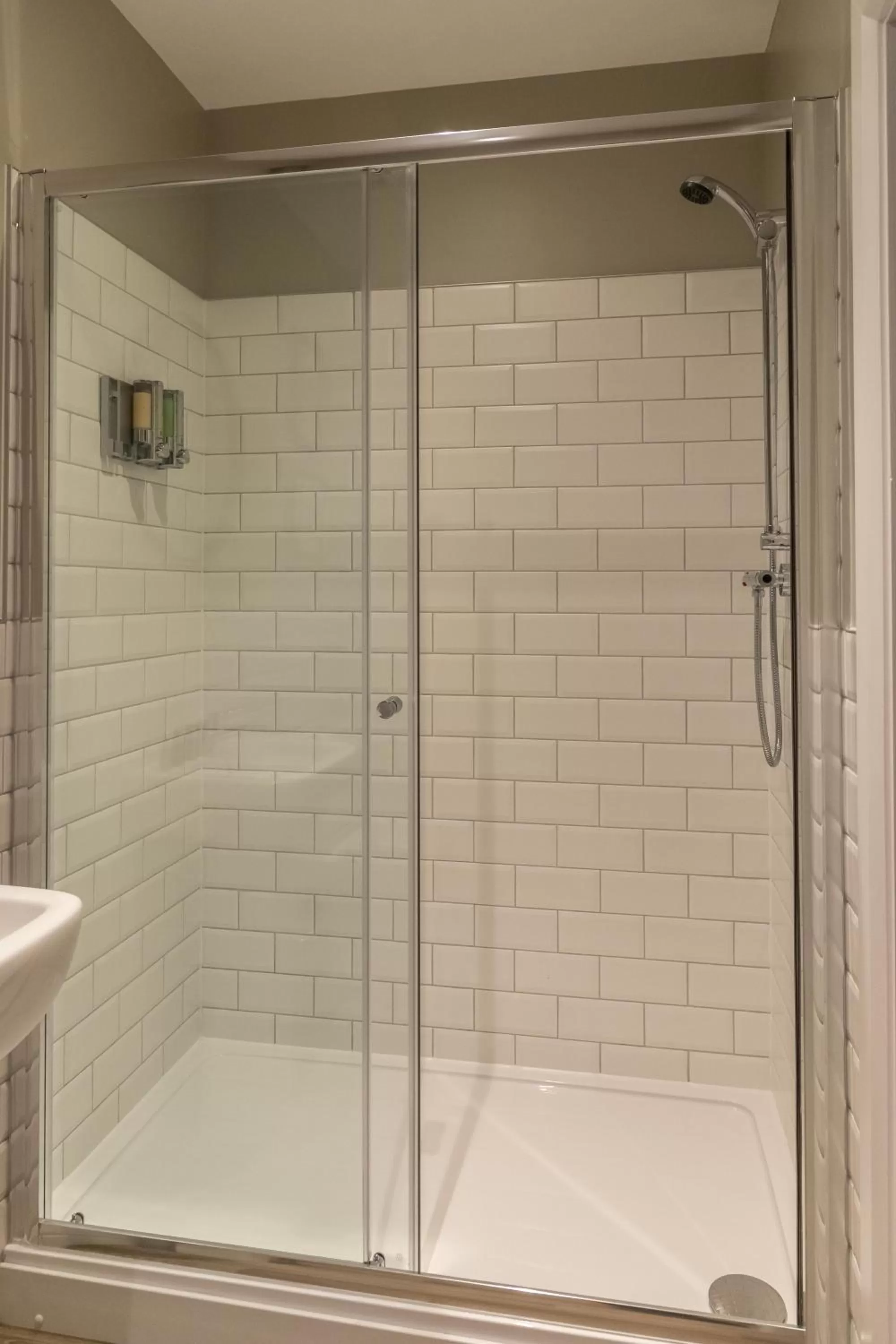 Shower in The Station Inn Whitby