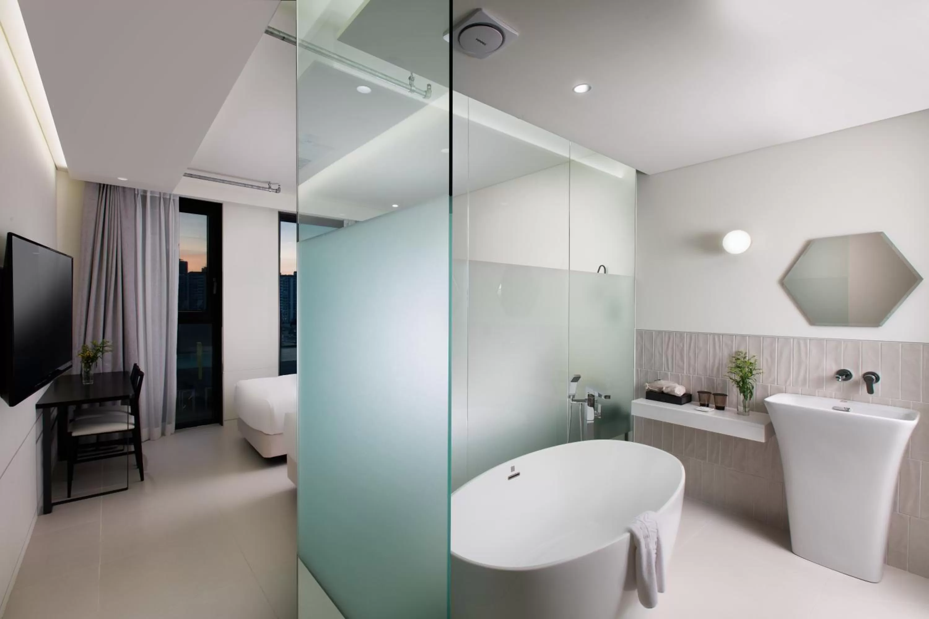 Photo of the whole room in Park Marine Hotel