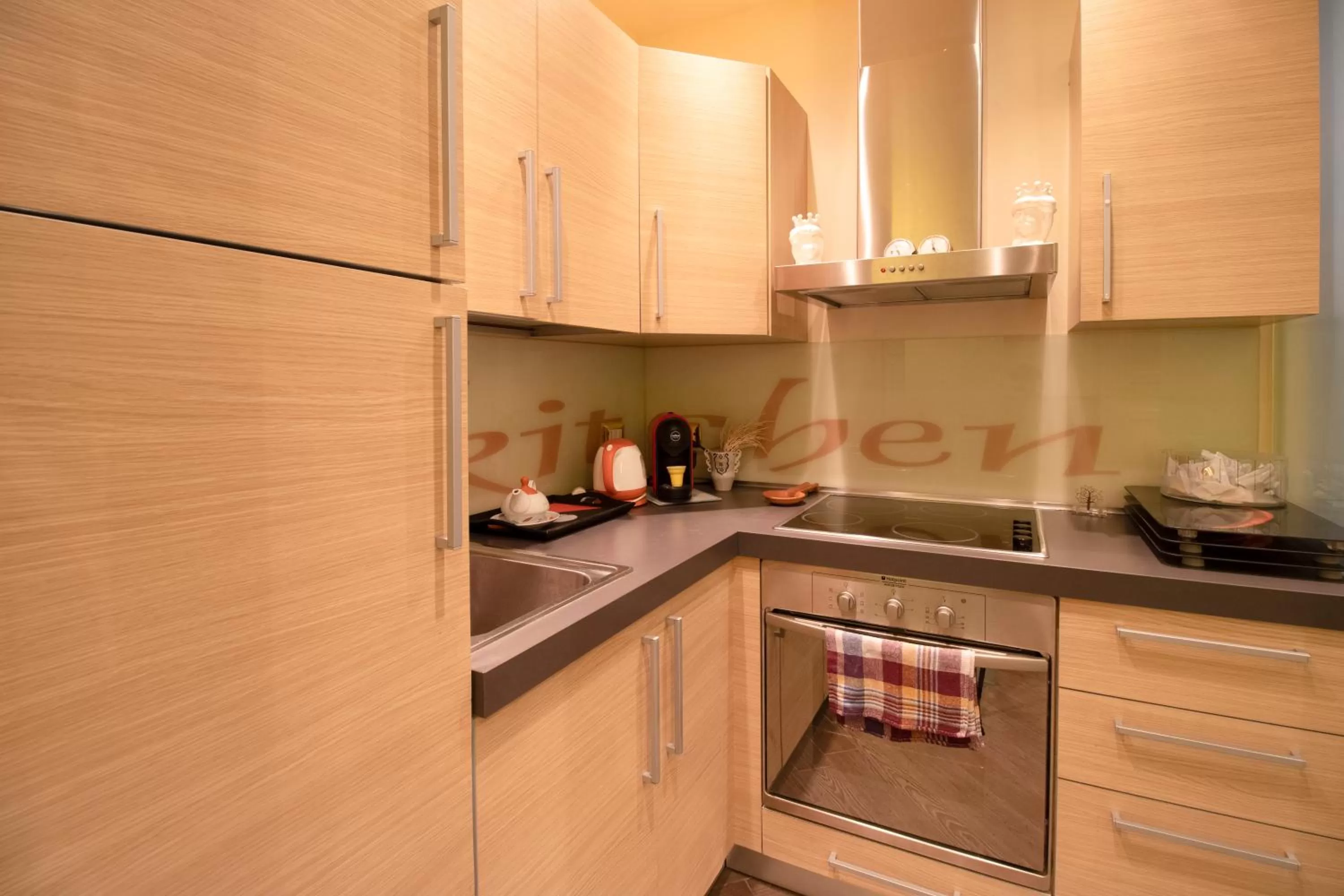 Coffee/tea facilities in THE PALACE B&B and Apartments