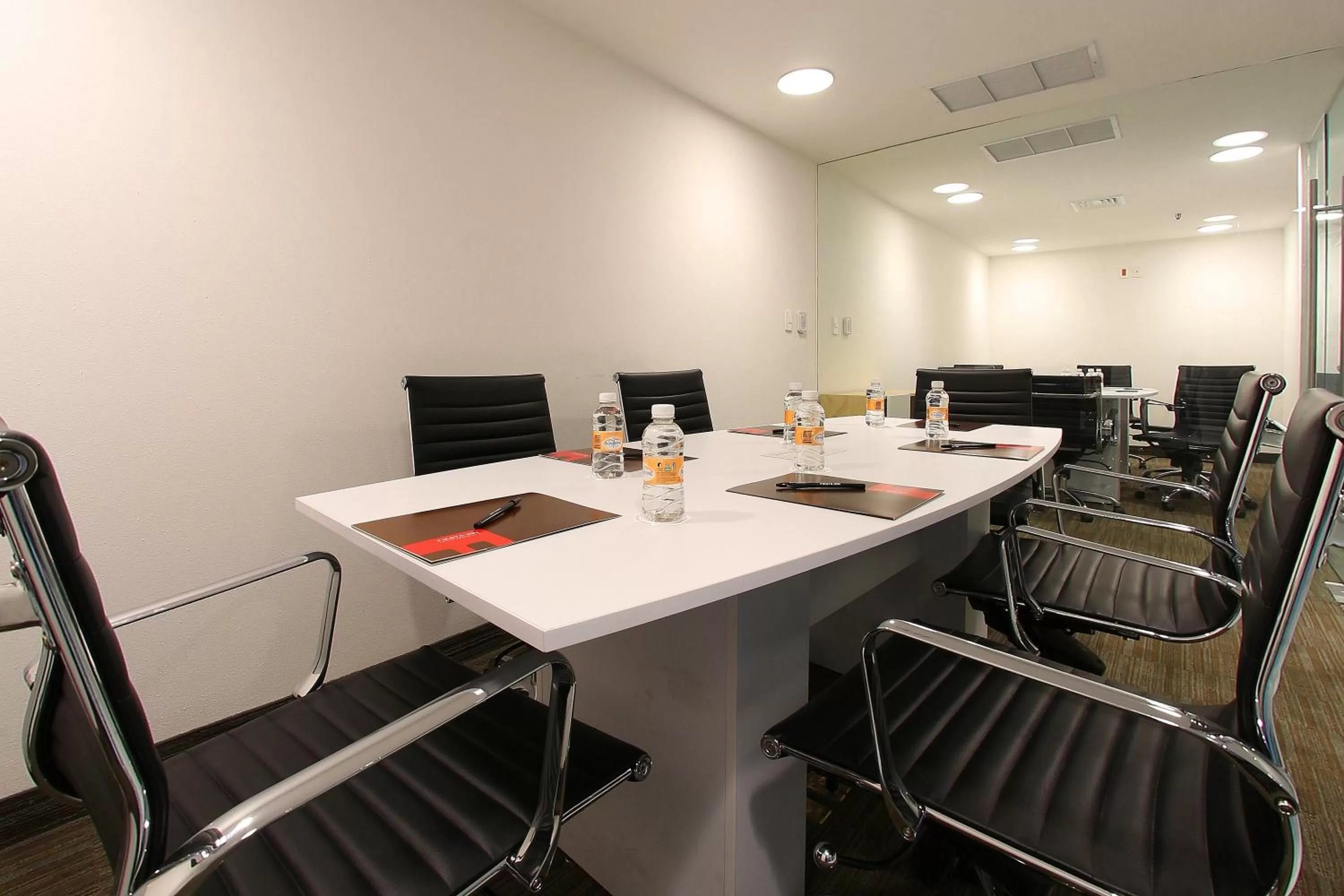 Meeting/conference room in Fiesta Inn Express Naucalpan
