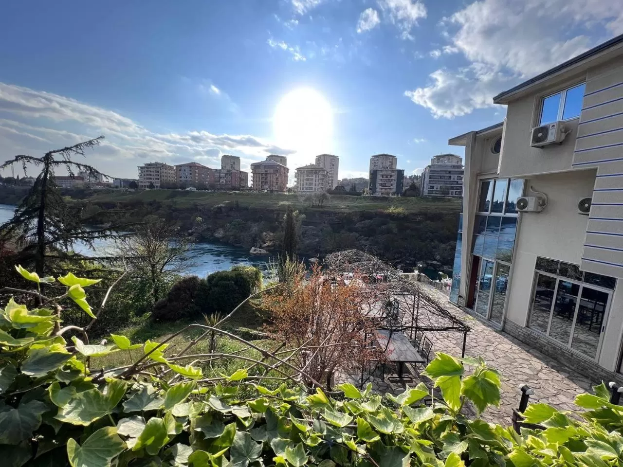 Day in Hotel Ambasador