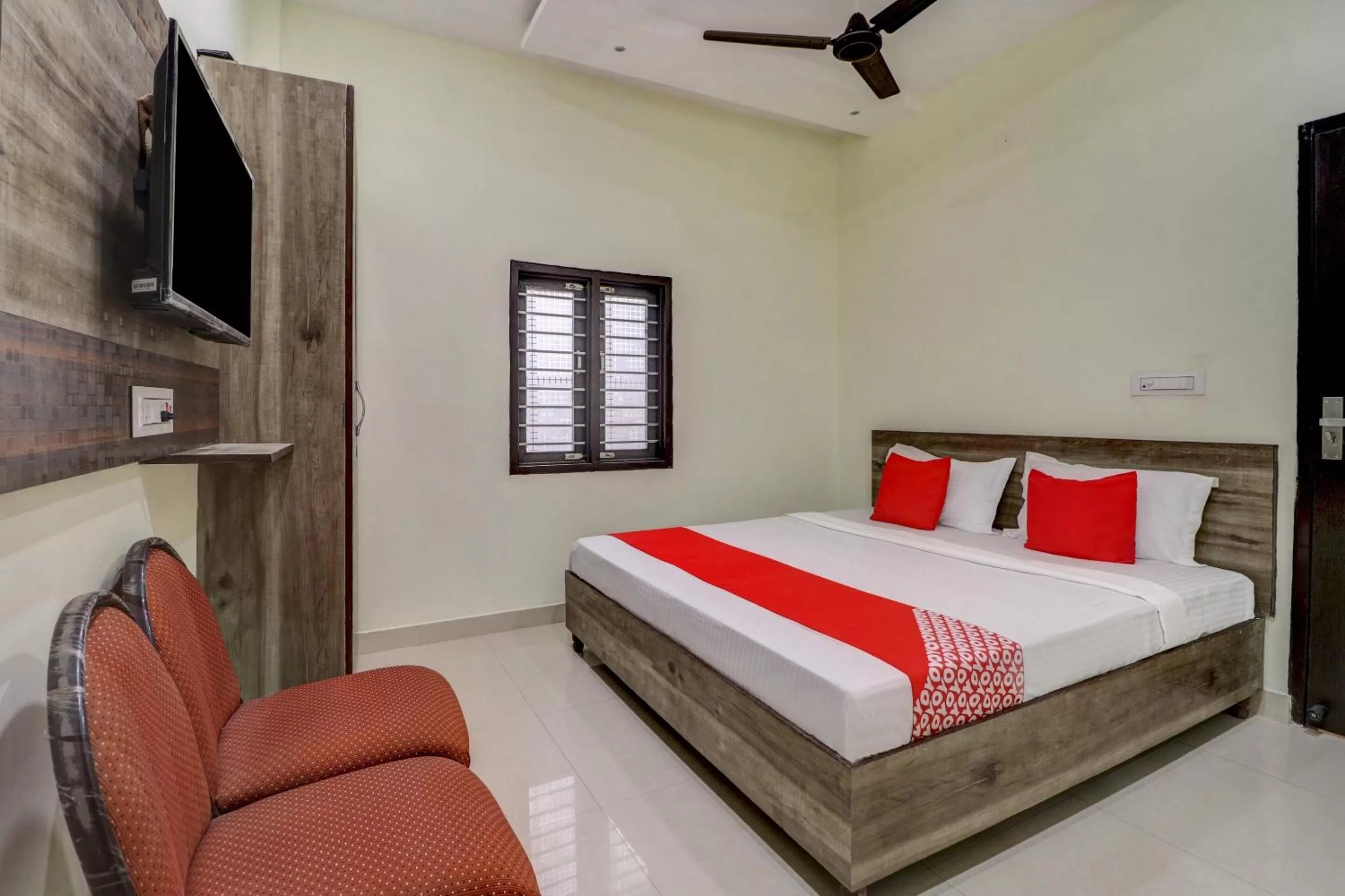 Bedroom, Bed in OYO Flagship 77562 Hotel Kabir