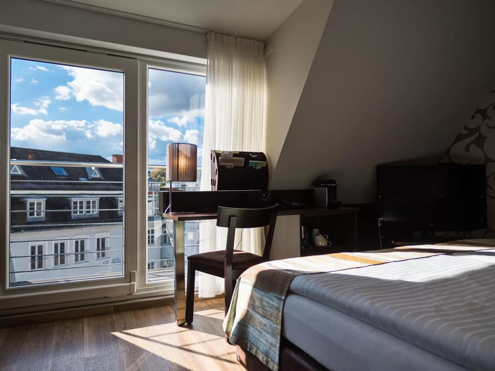 TV/Entertainment Center in Domaine Leidinger