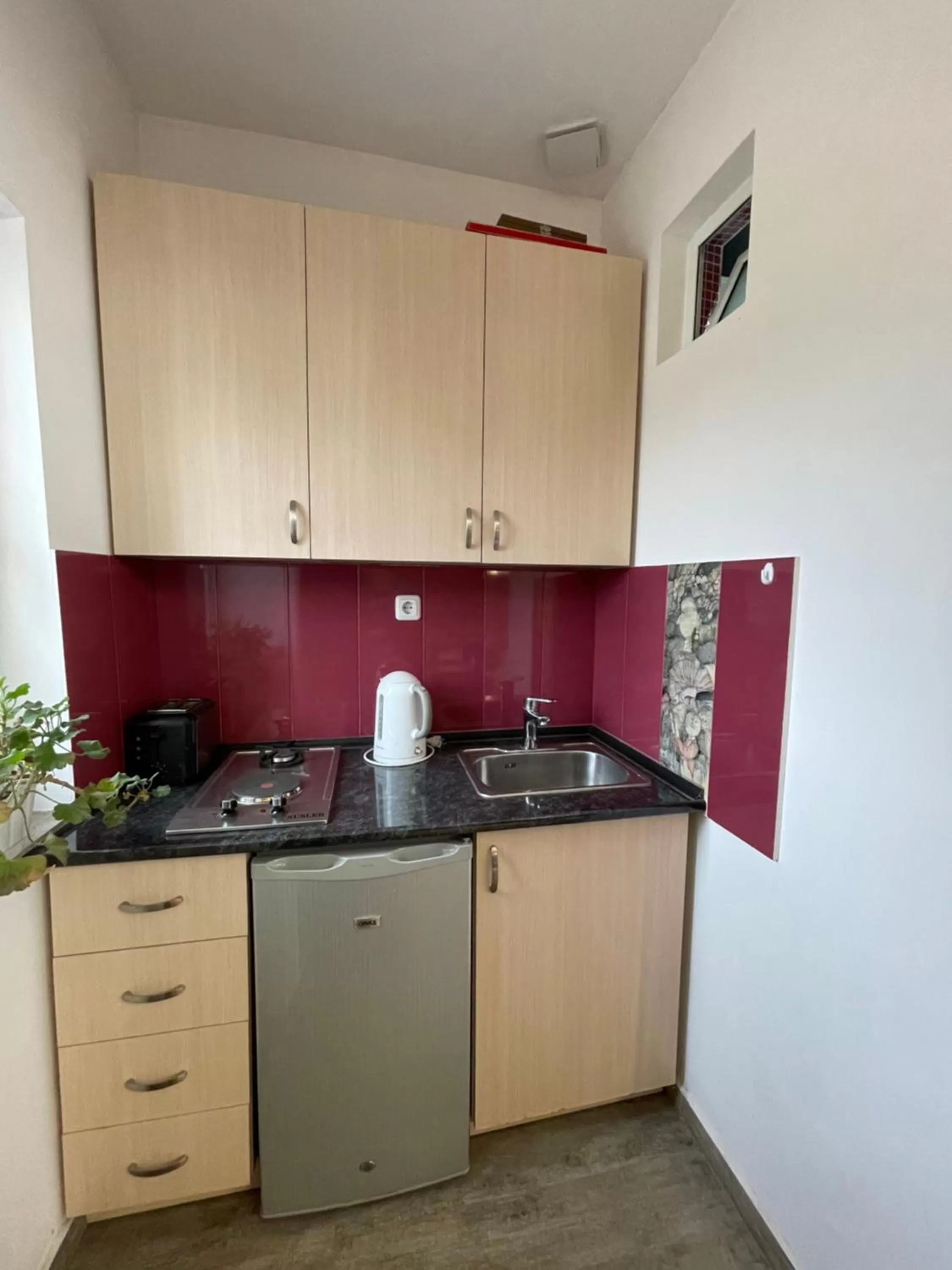 Kitchen or kitchenette, Kitchen/Kitchenette in Armine's B&B