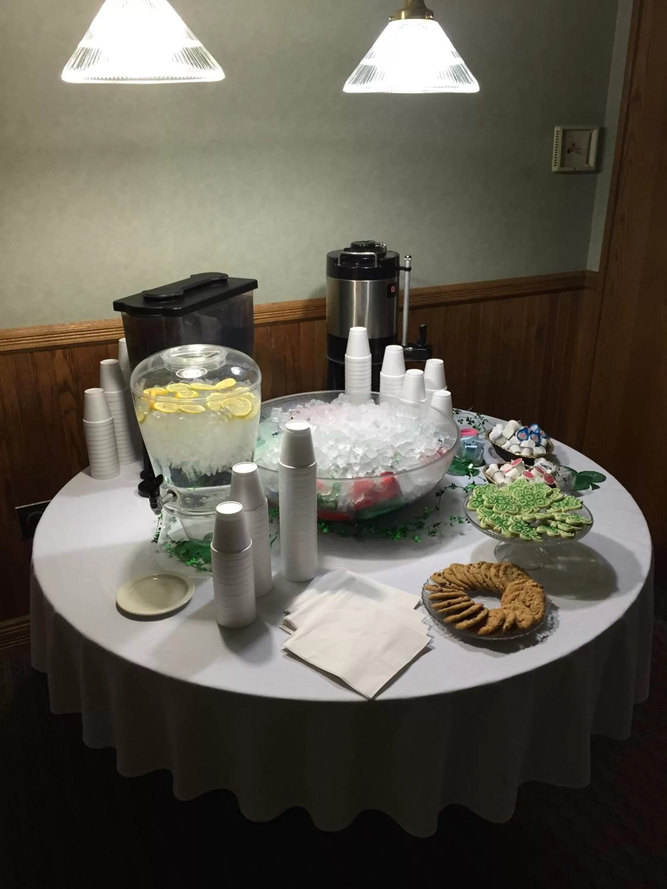 Restaurant/places to eat in Country Inn & Suites by Radisson, Sidney, NE