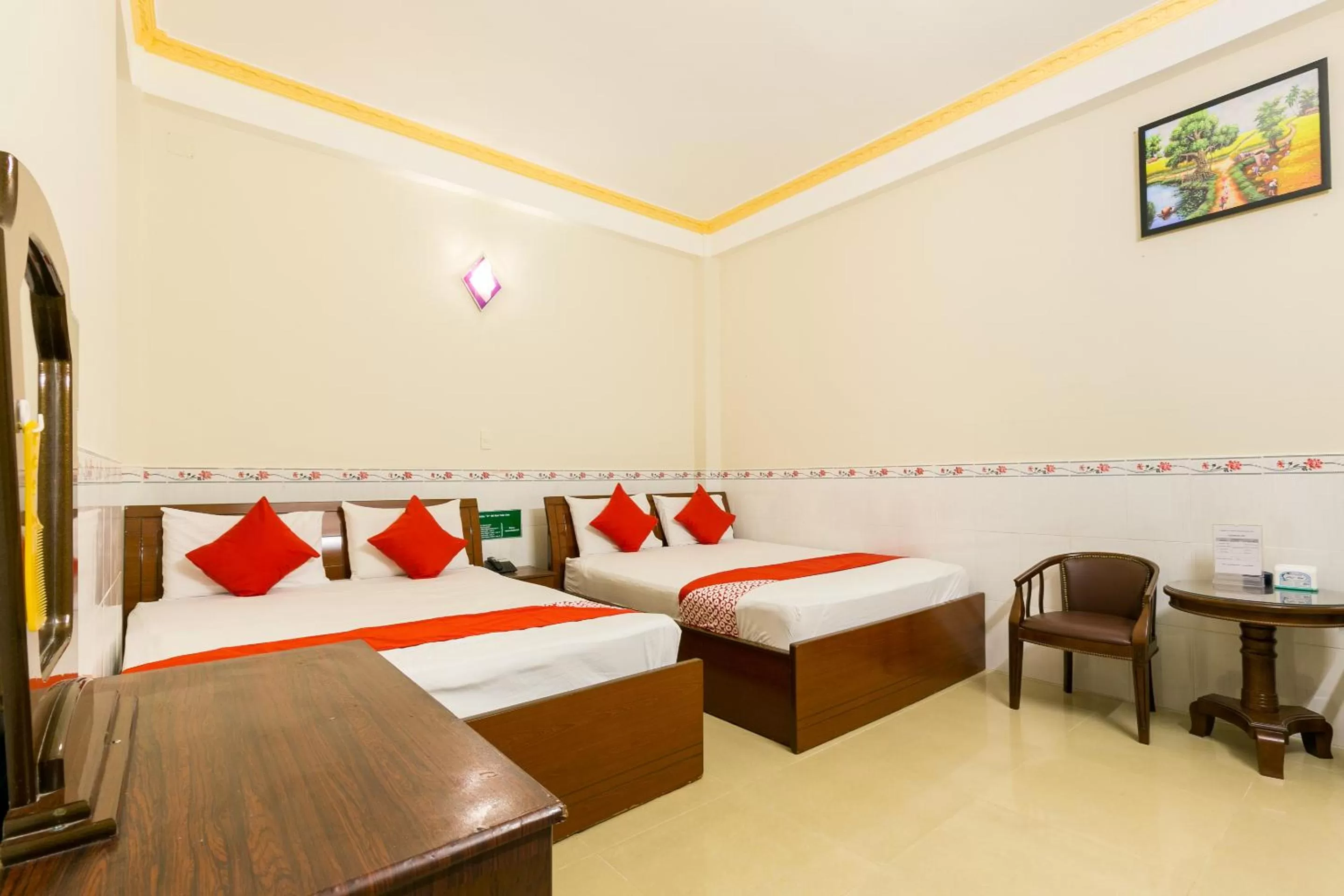 Bedroom, Bed in Ngoc Linh Hotel