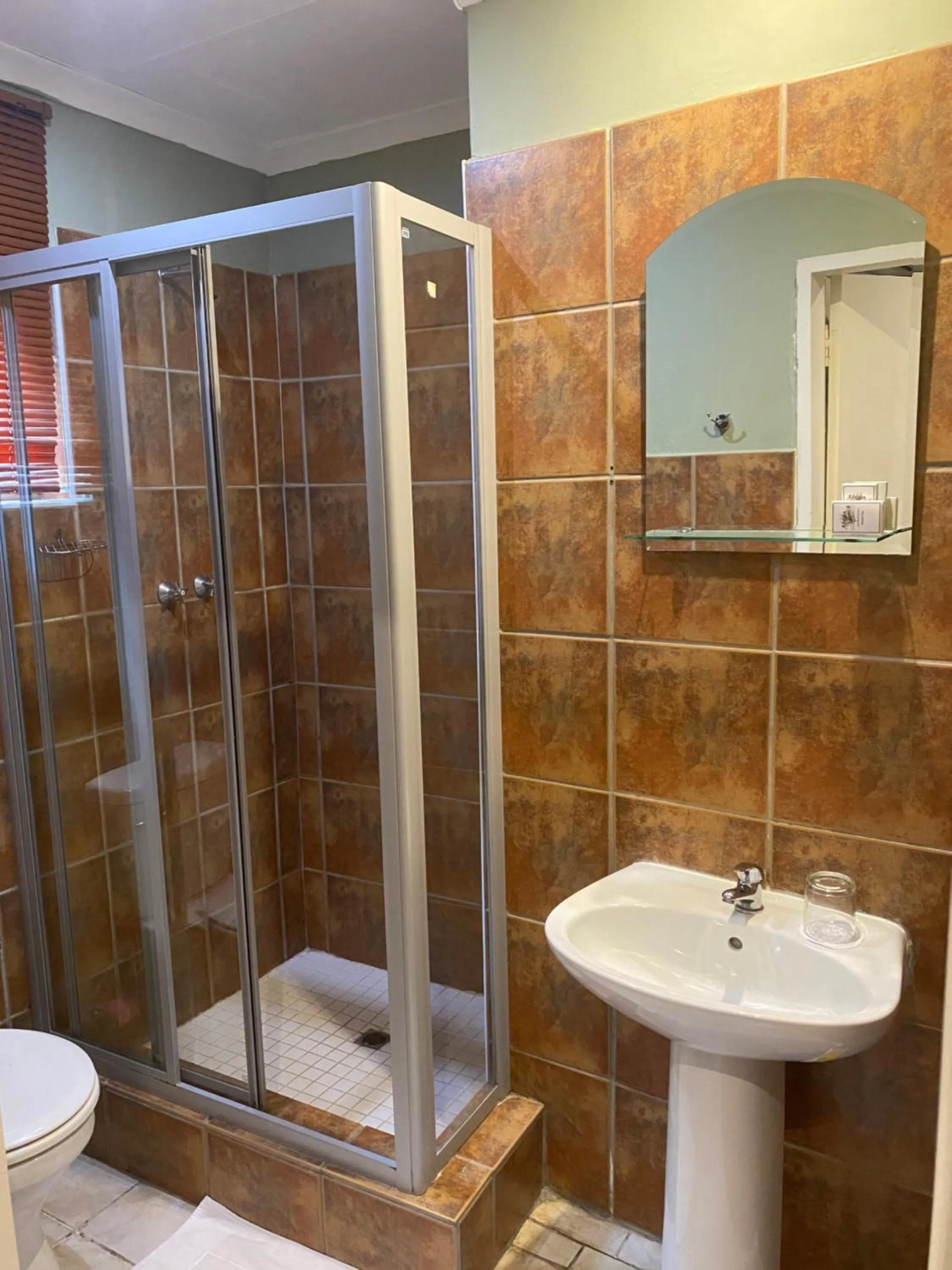 Shower in Marion Lodge