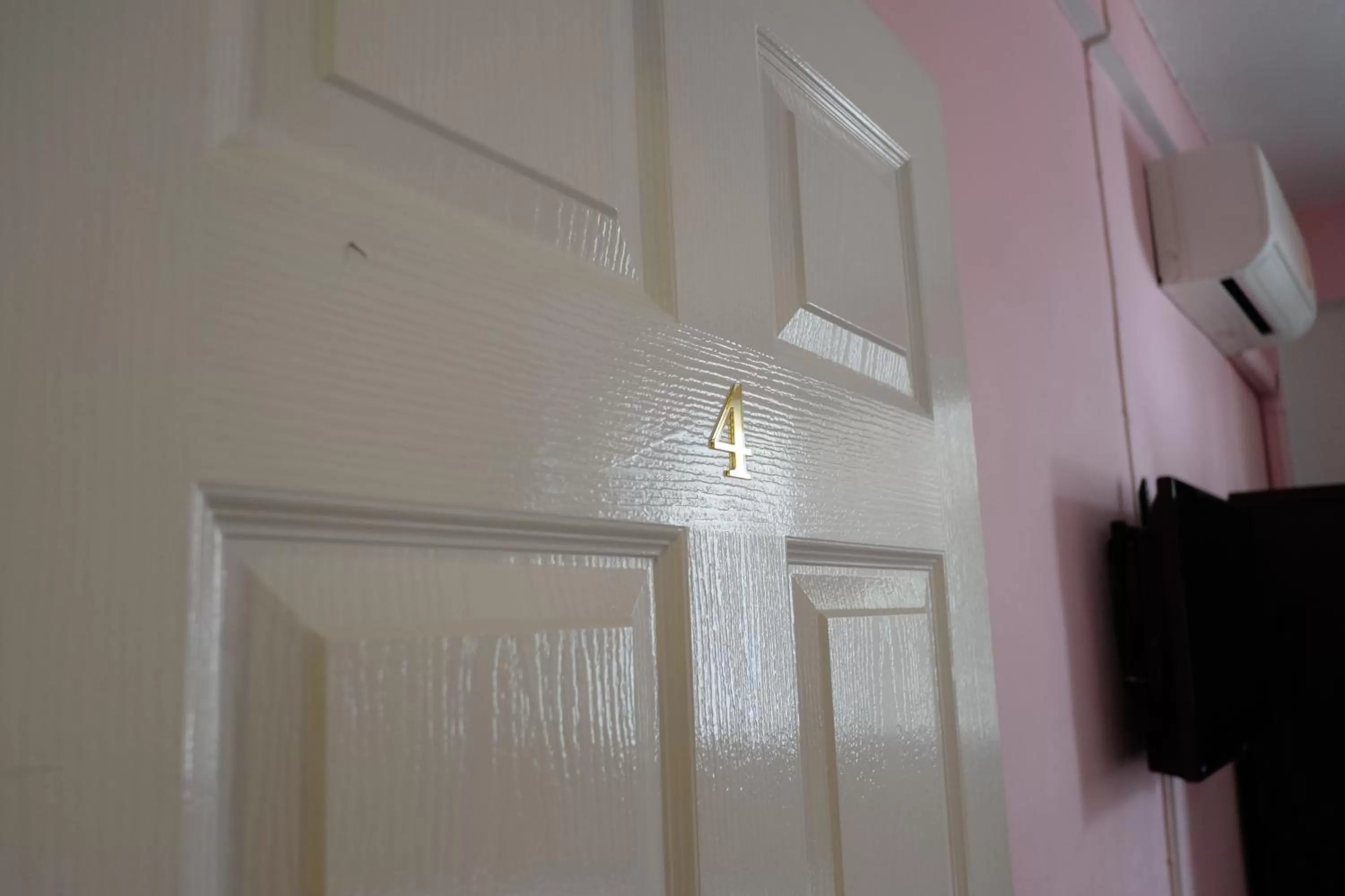 TV/Entertainment Center in Baan Glang Soi