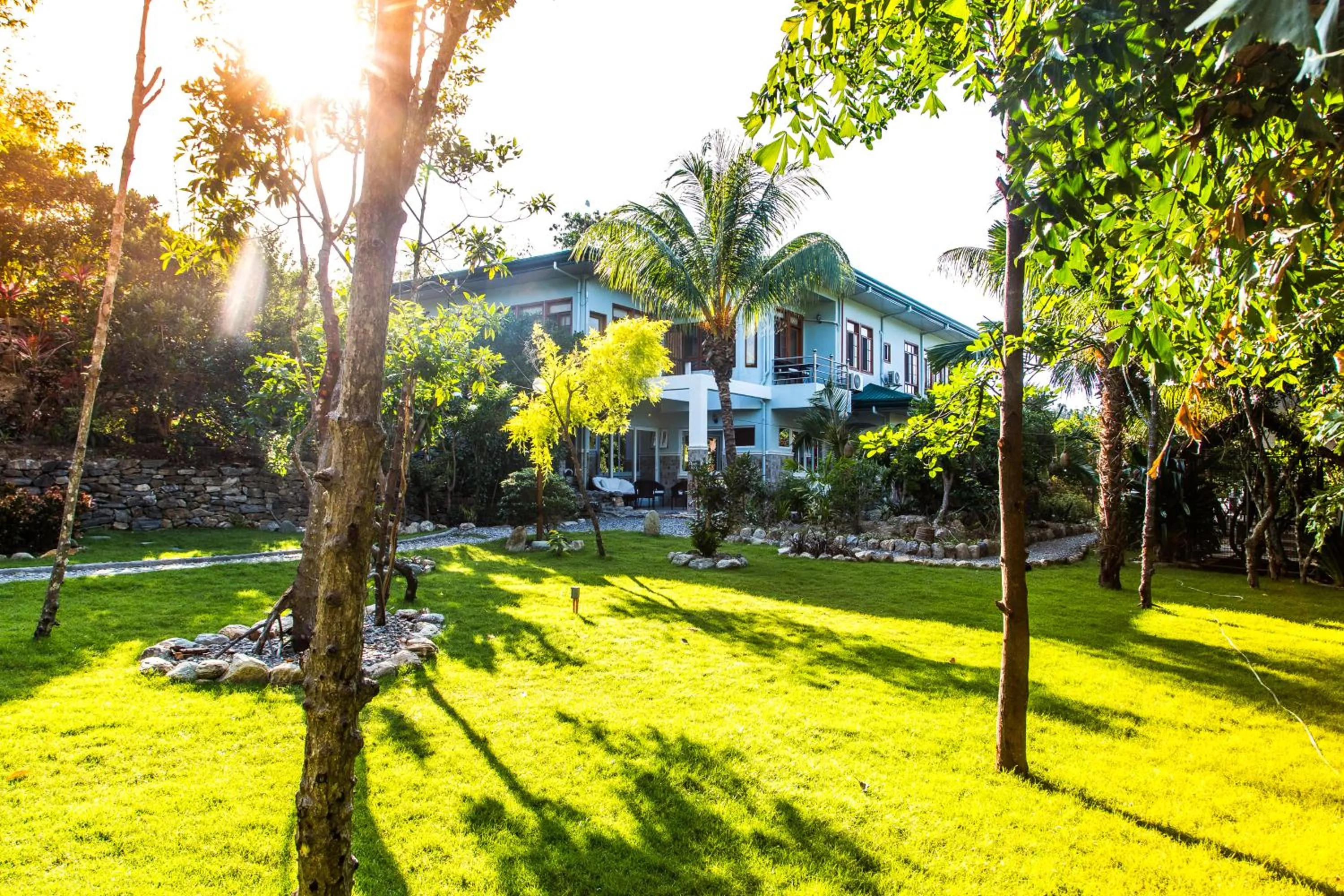 Property building in Edgewater Dive & Spa Resort