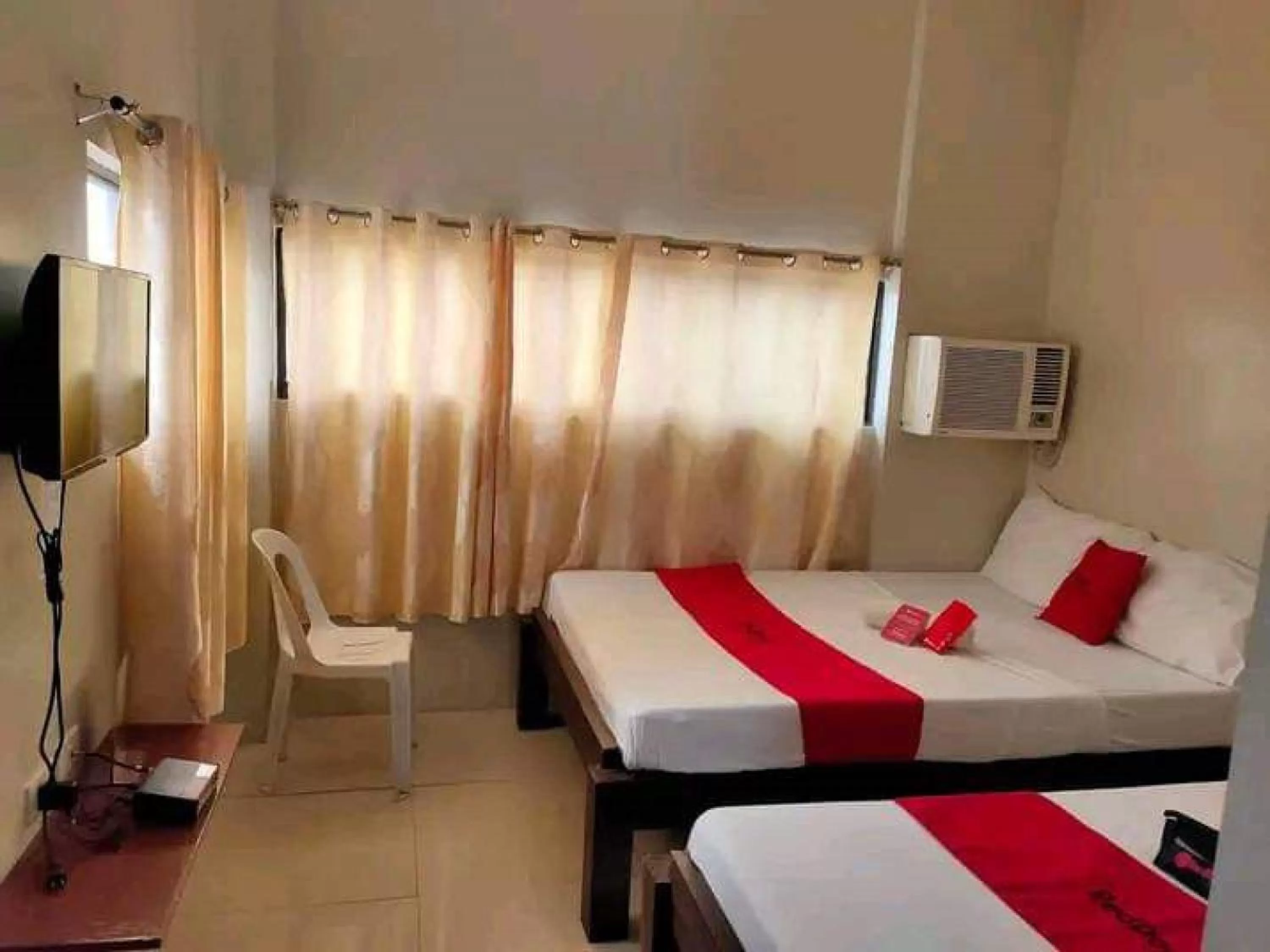 Bed in RedDoorz @ VP Inting Street