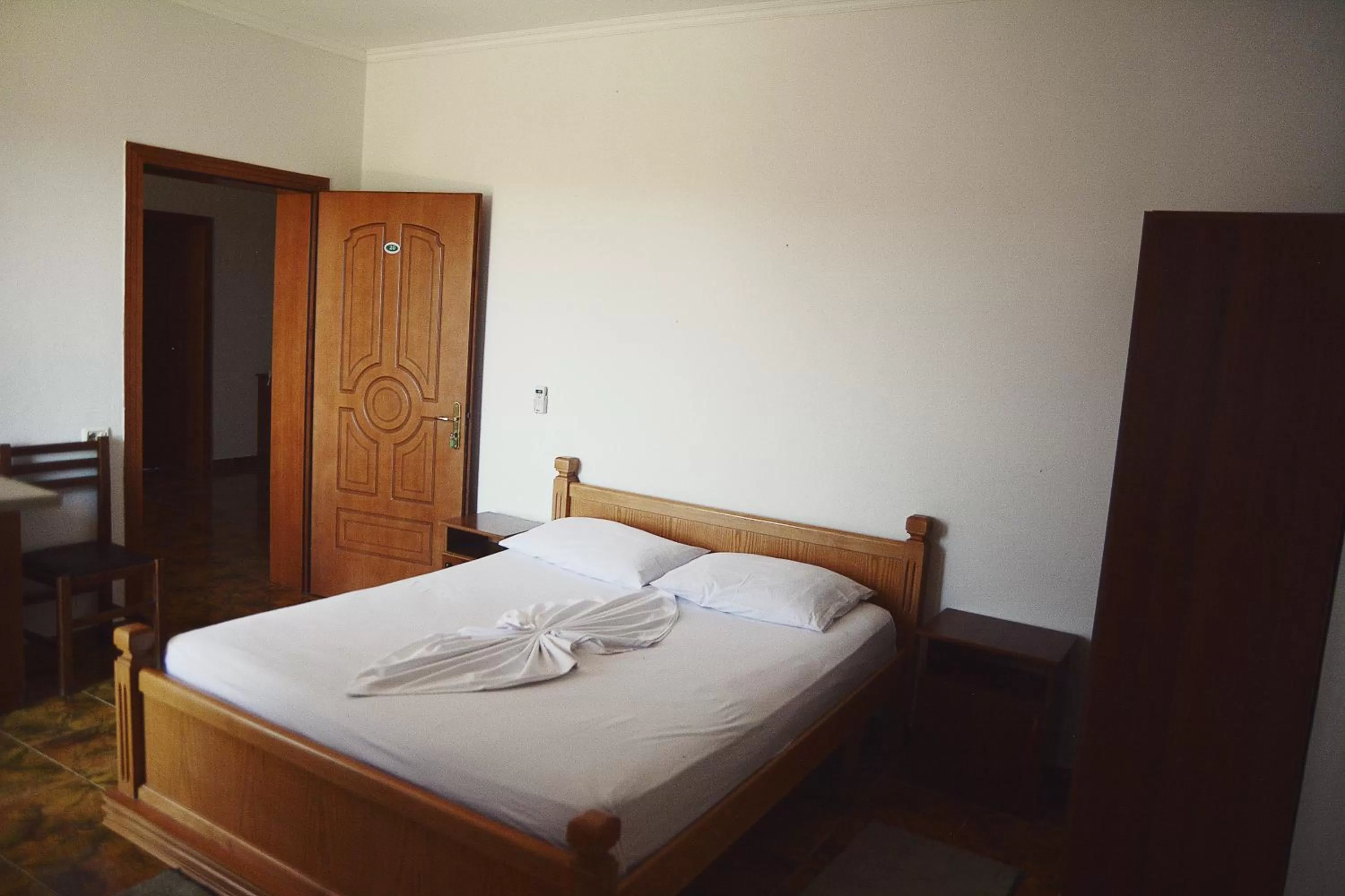 Photo of the whole room, Bed in Hotel Floga