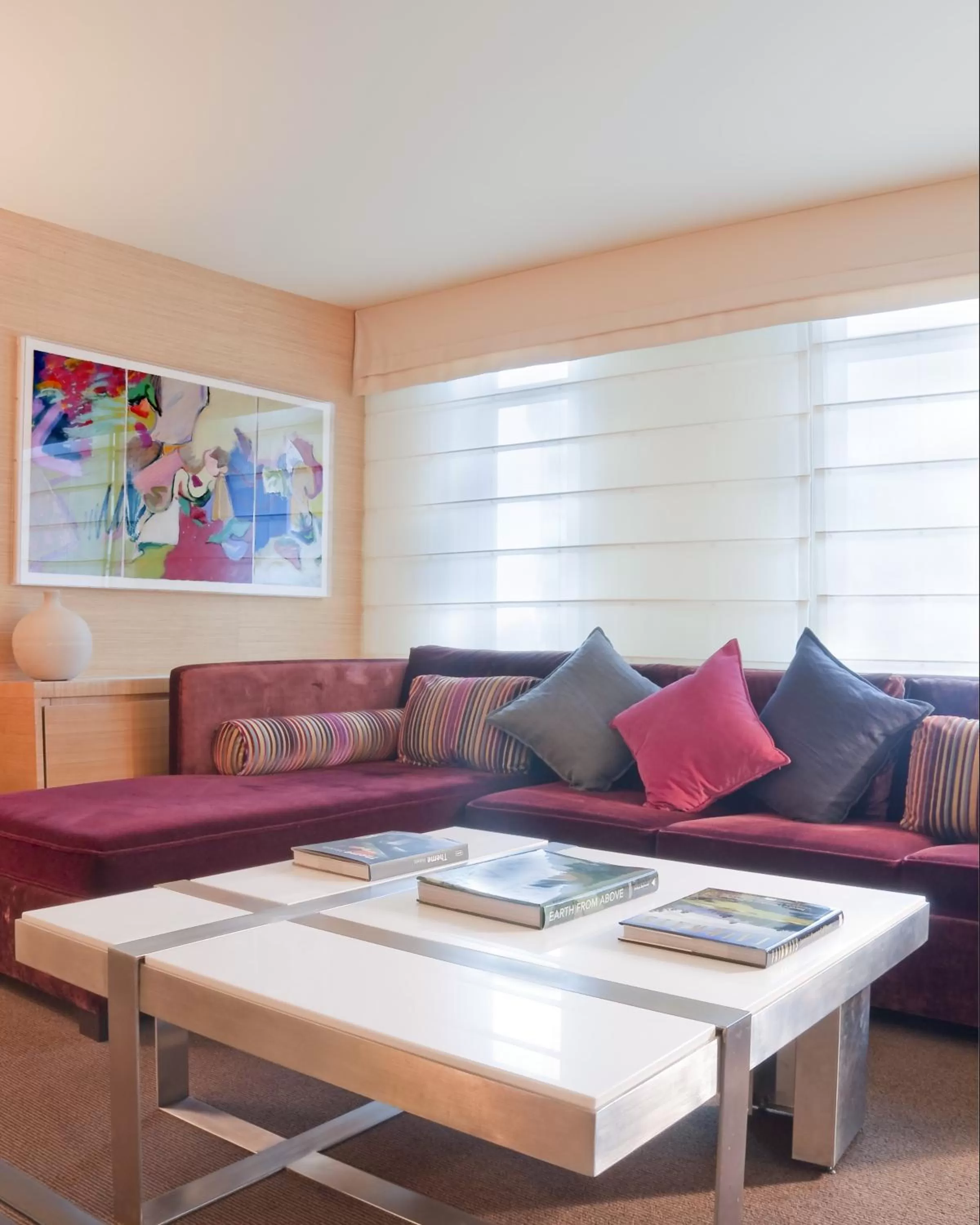 Living room in The Colonnade Hotel