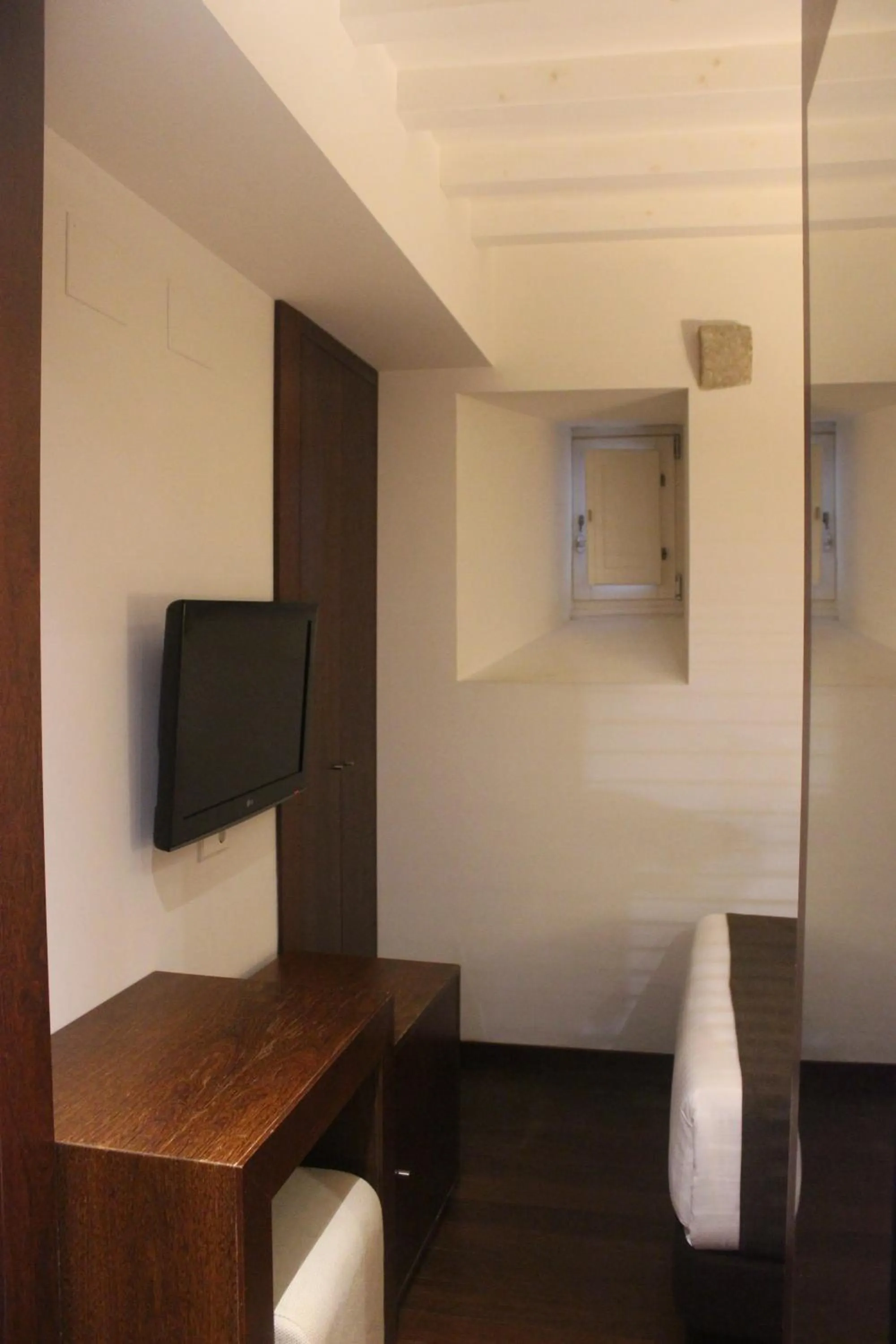 Photo of the whole room in Carris Casa de la Troya