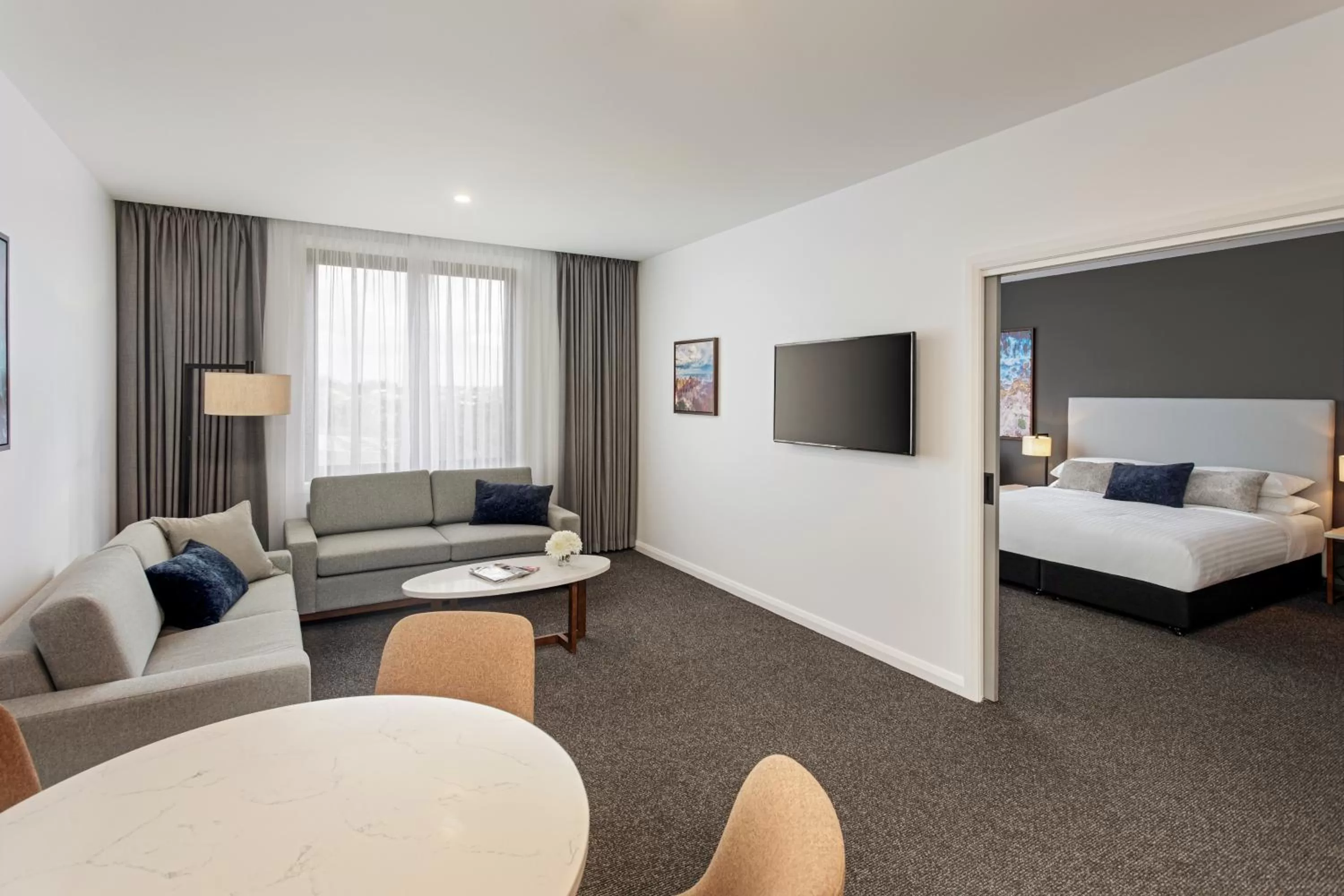 Photo of the whole room, Bed in Mantra Traralgon