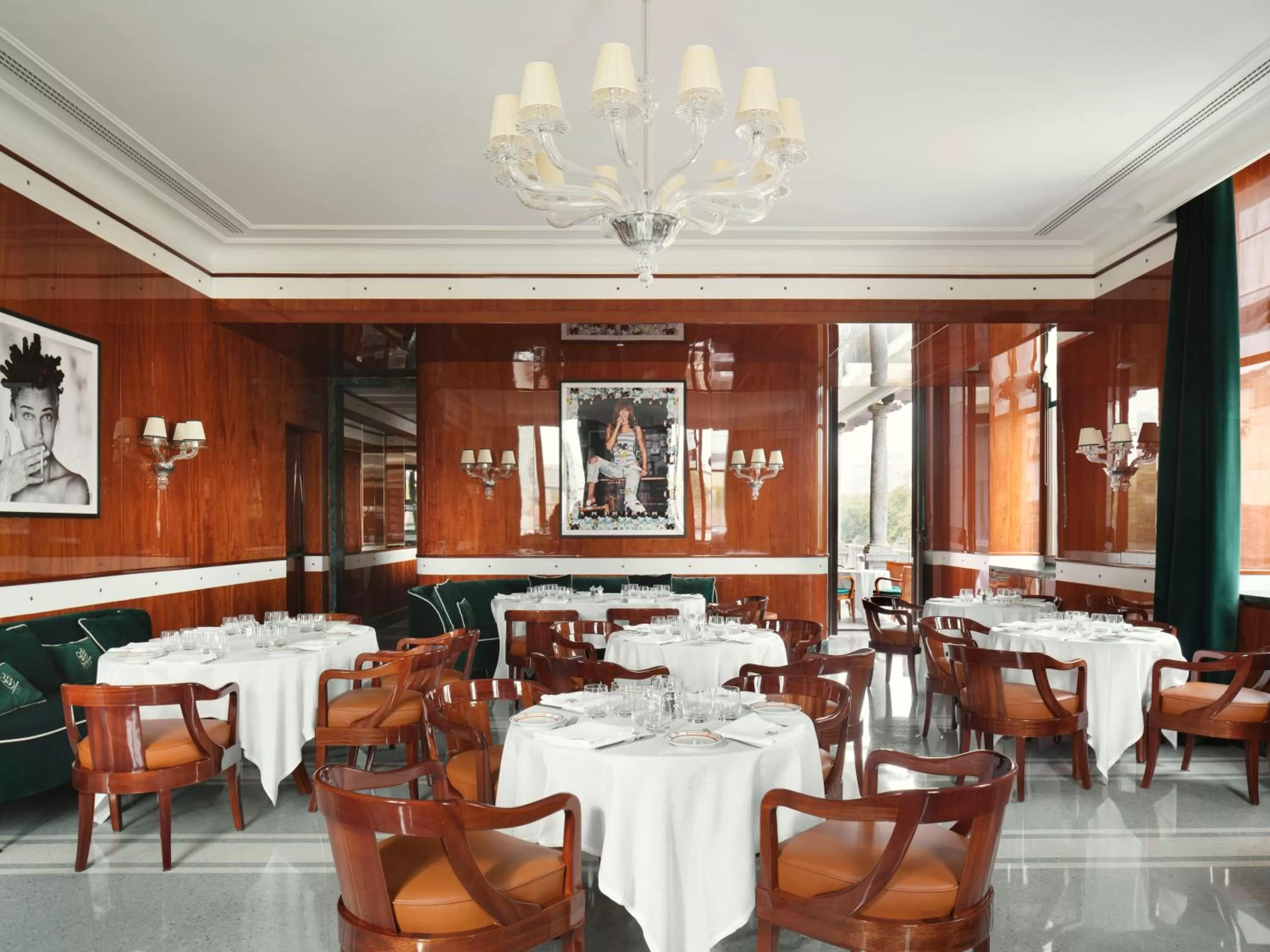 Restaurant/places to eat in Casa Cipriani Milano