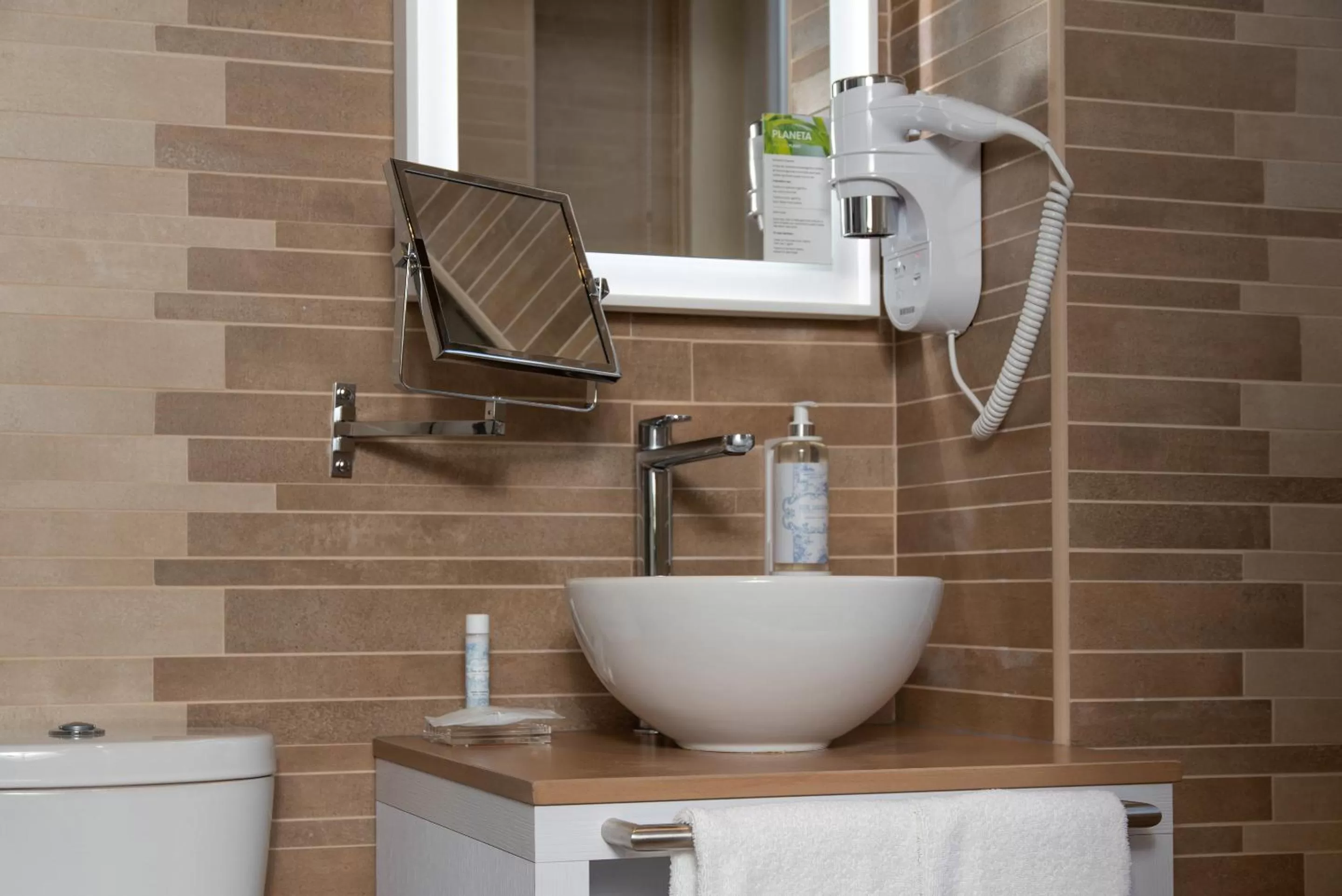 Bathroom in Be Poet Baixa Hotel