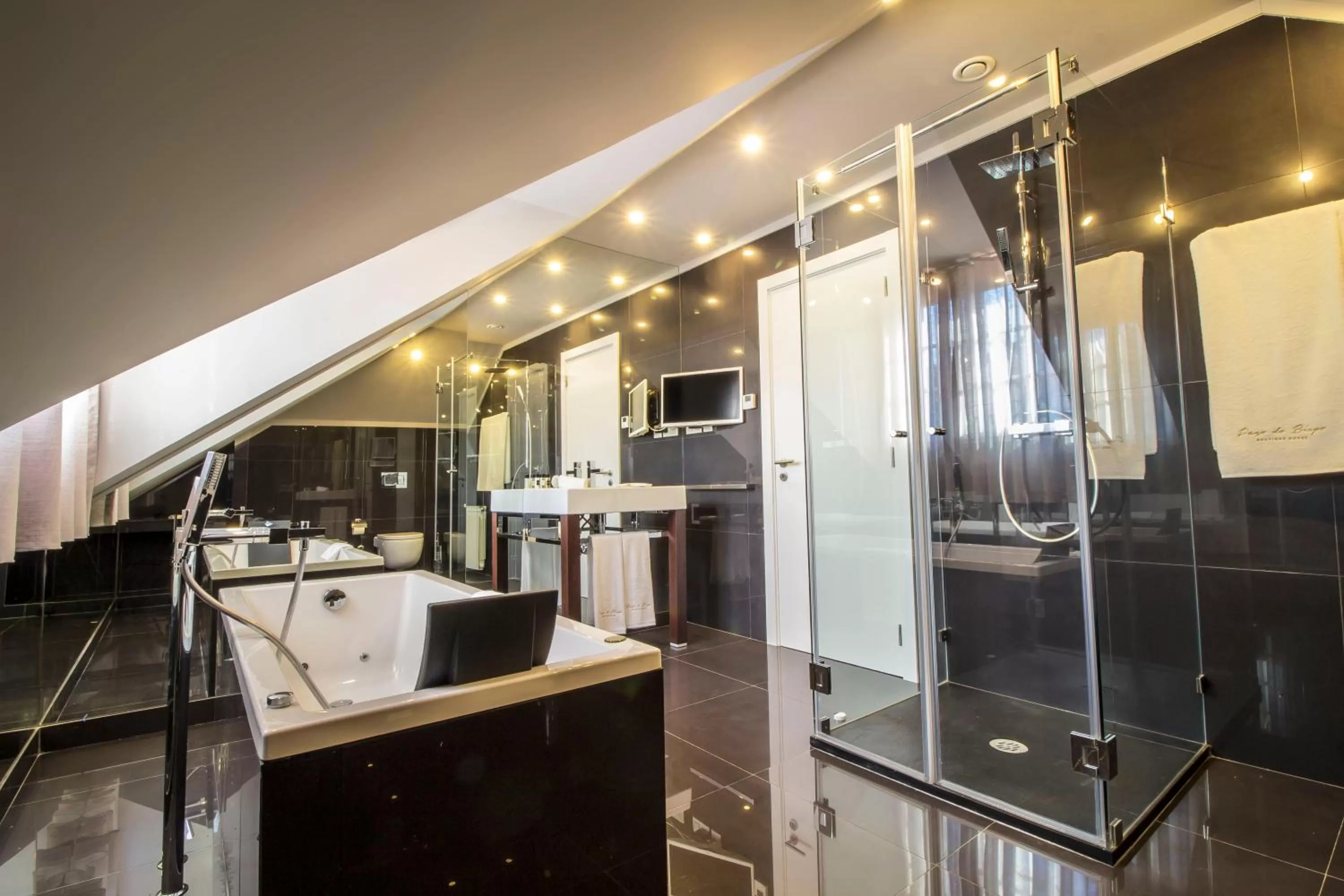 Paço do Bispo Boutique House