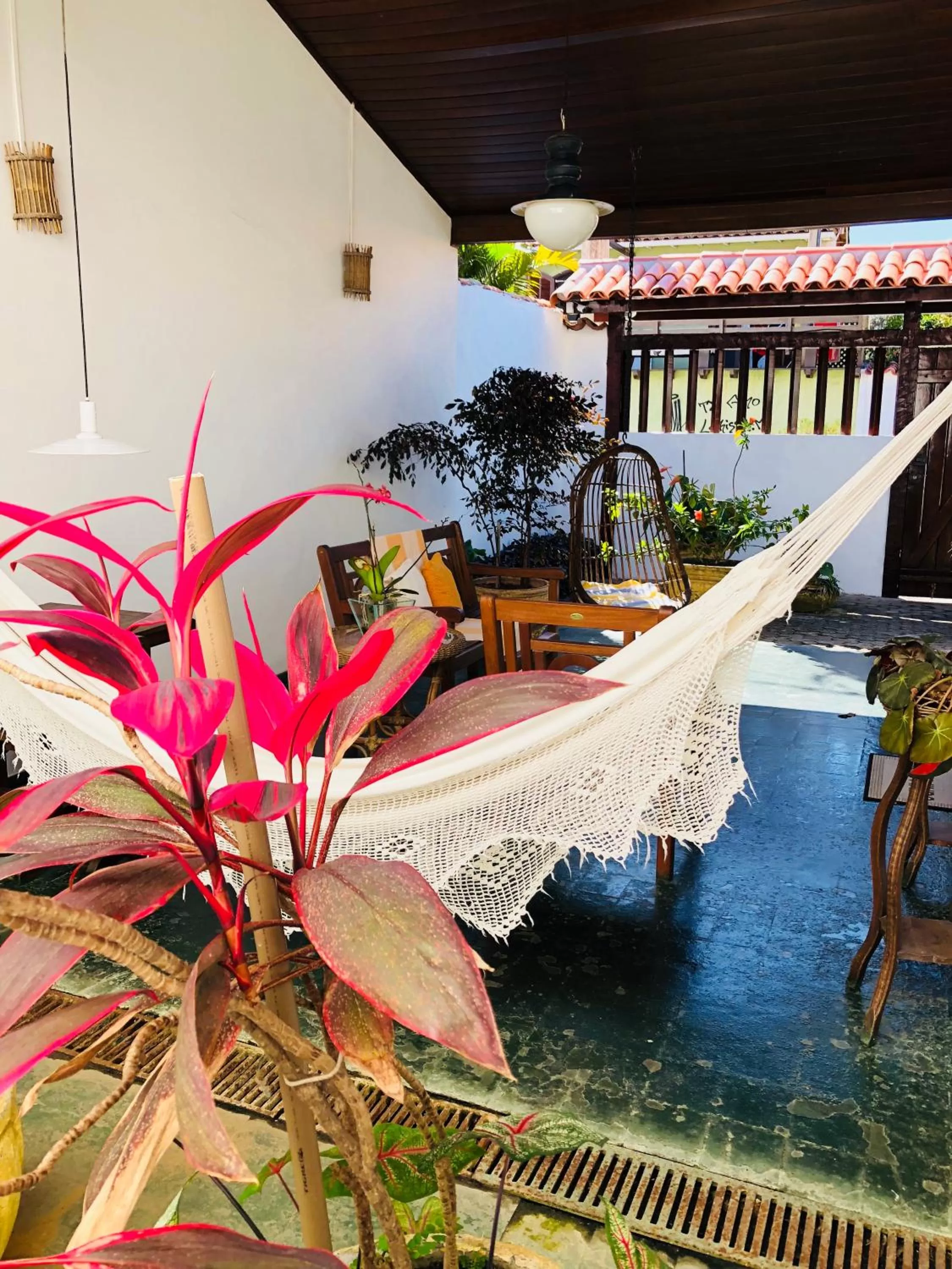 Balcony/Terrace, Swimming Pool in Pousada Canteiros