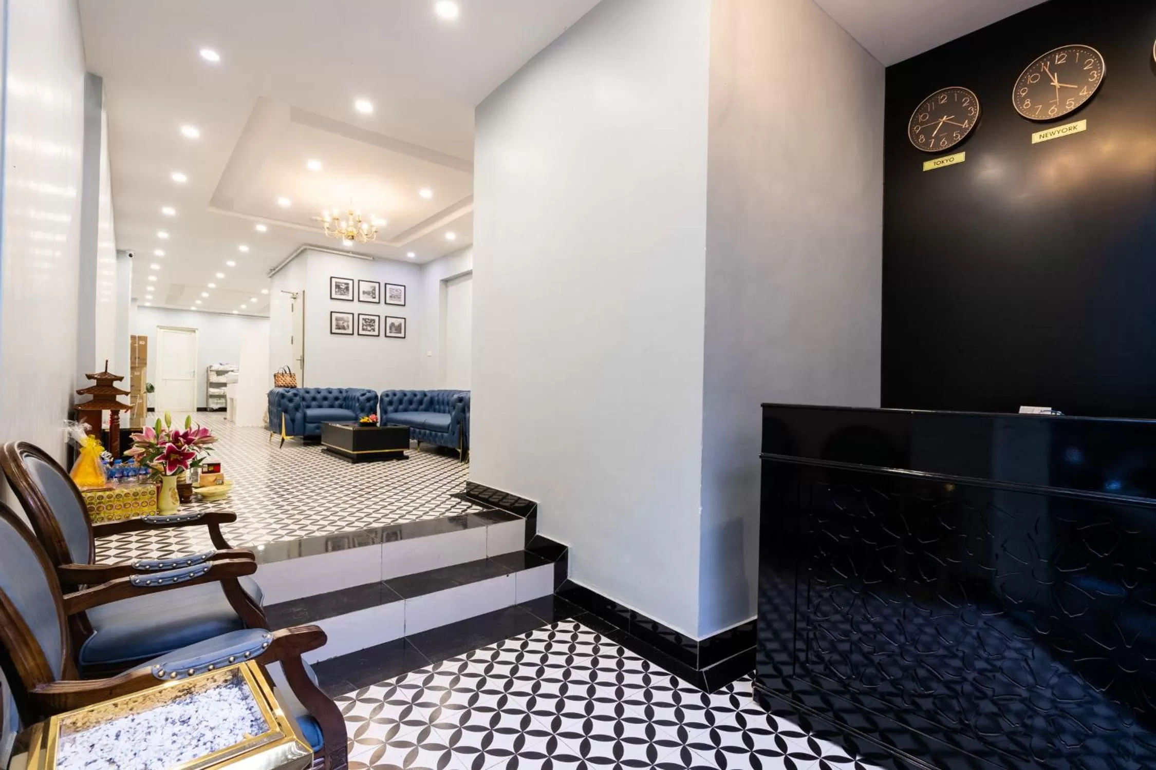 Lobby or reception in Hanoi Memory Legends Hotel