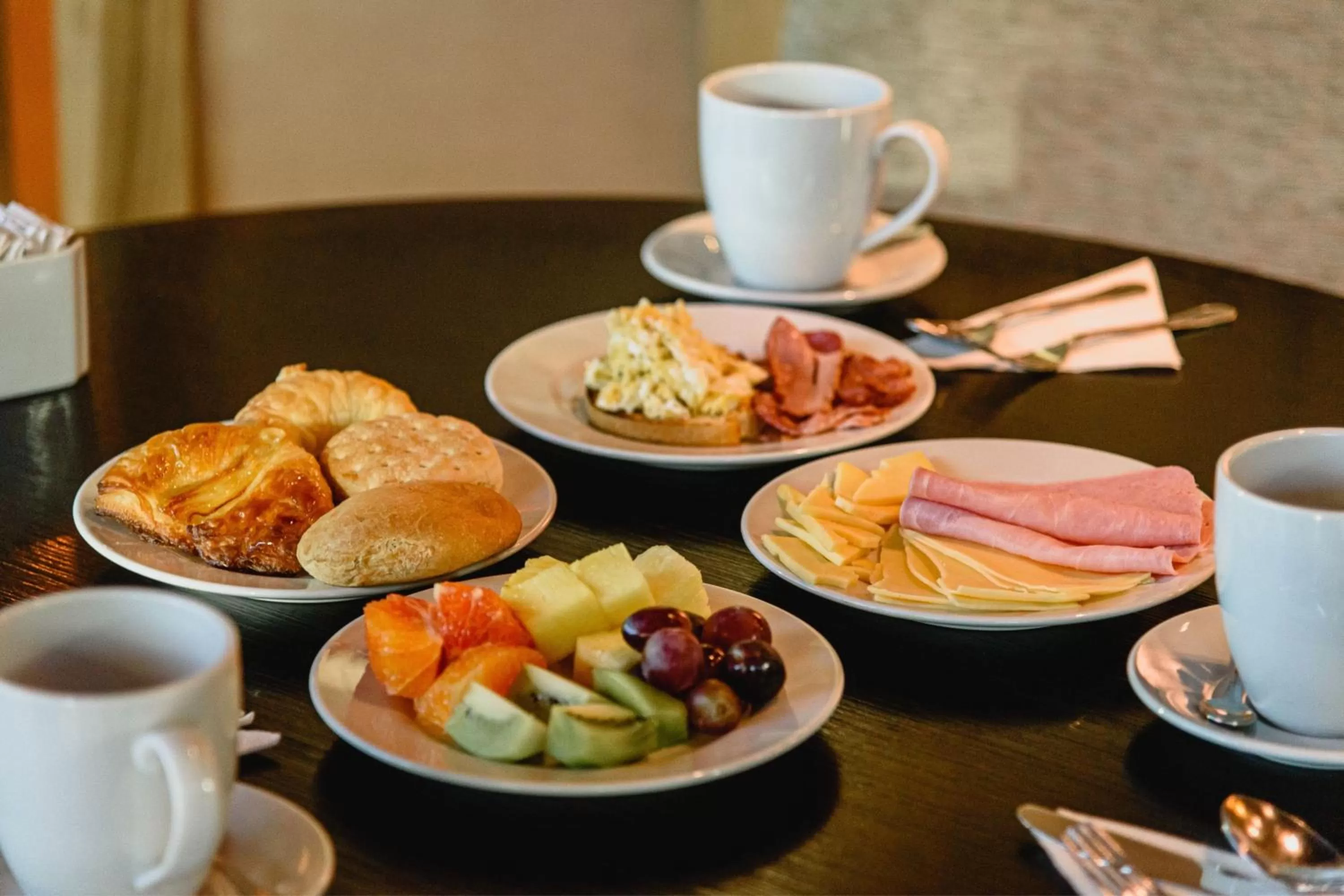 Breakfast in Sheraton Tucumán Hotel
