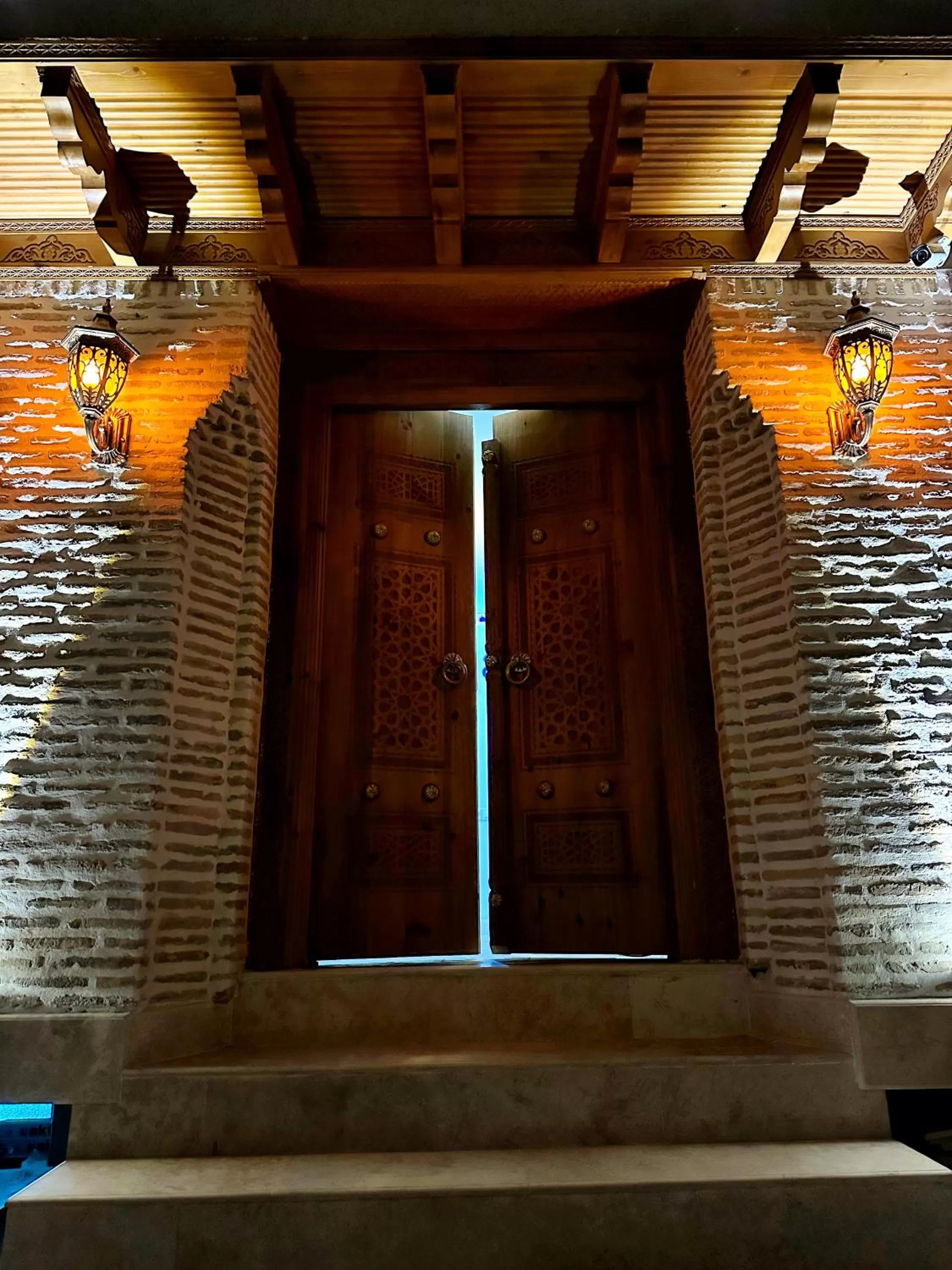 Property building in Bobosh Boutique